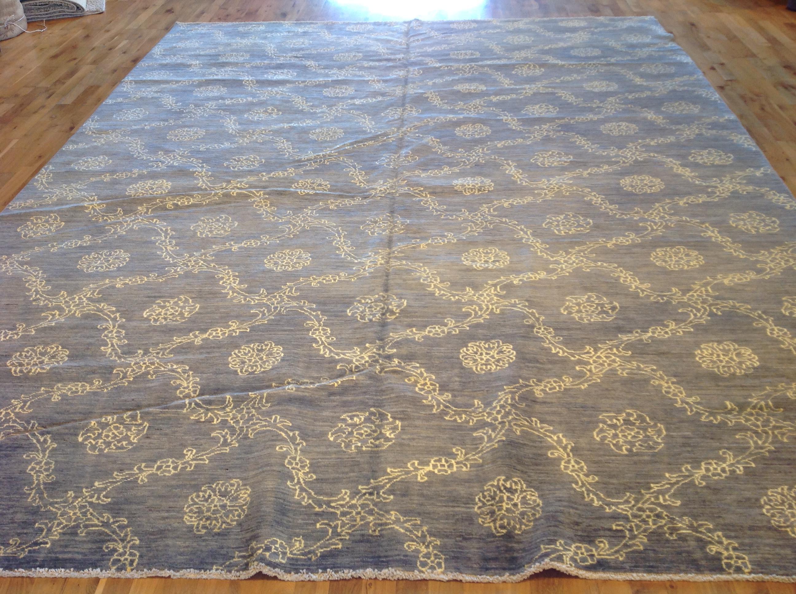 Silver Blue Floral Stencil Design Wool and Silk Rug For Sale 1