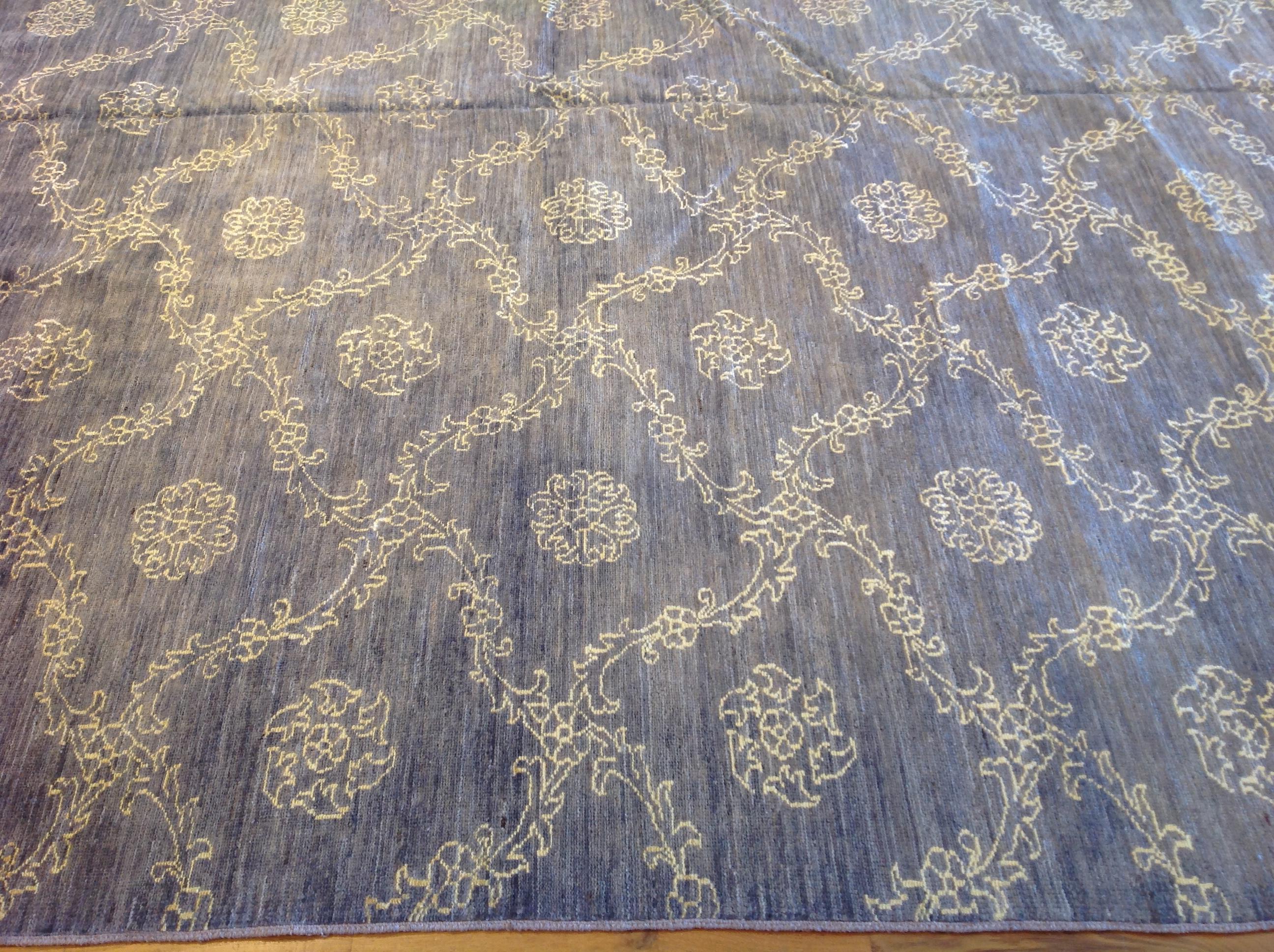 Silver Blue Floral Stencil Design Wool and Silk Rug For Sale 3