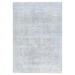 Handgeknüpfter Vintage-Teppich aus persischer Täbris in Silber und Blau aus Wolle im Used-Look