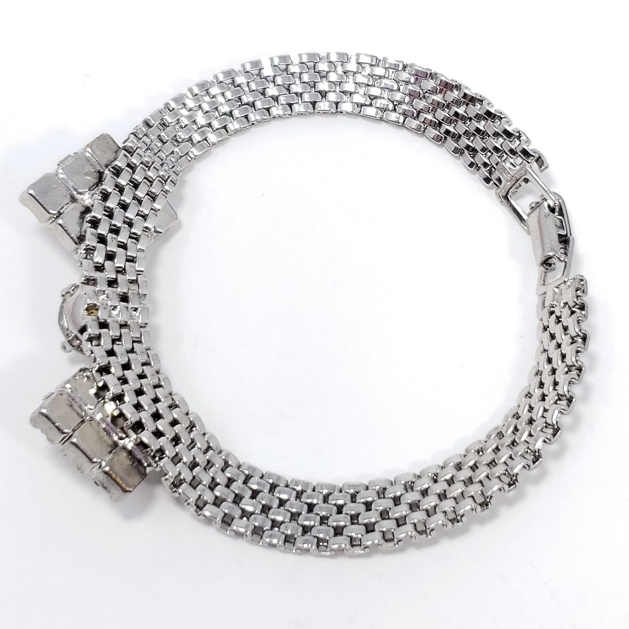 Silver Bowtie Chain Link Bracelet, Clear Crystals, 1950s Retro Style In Excellent Condition For Sale In Milford, DE