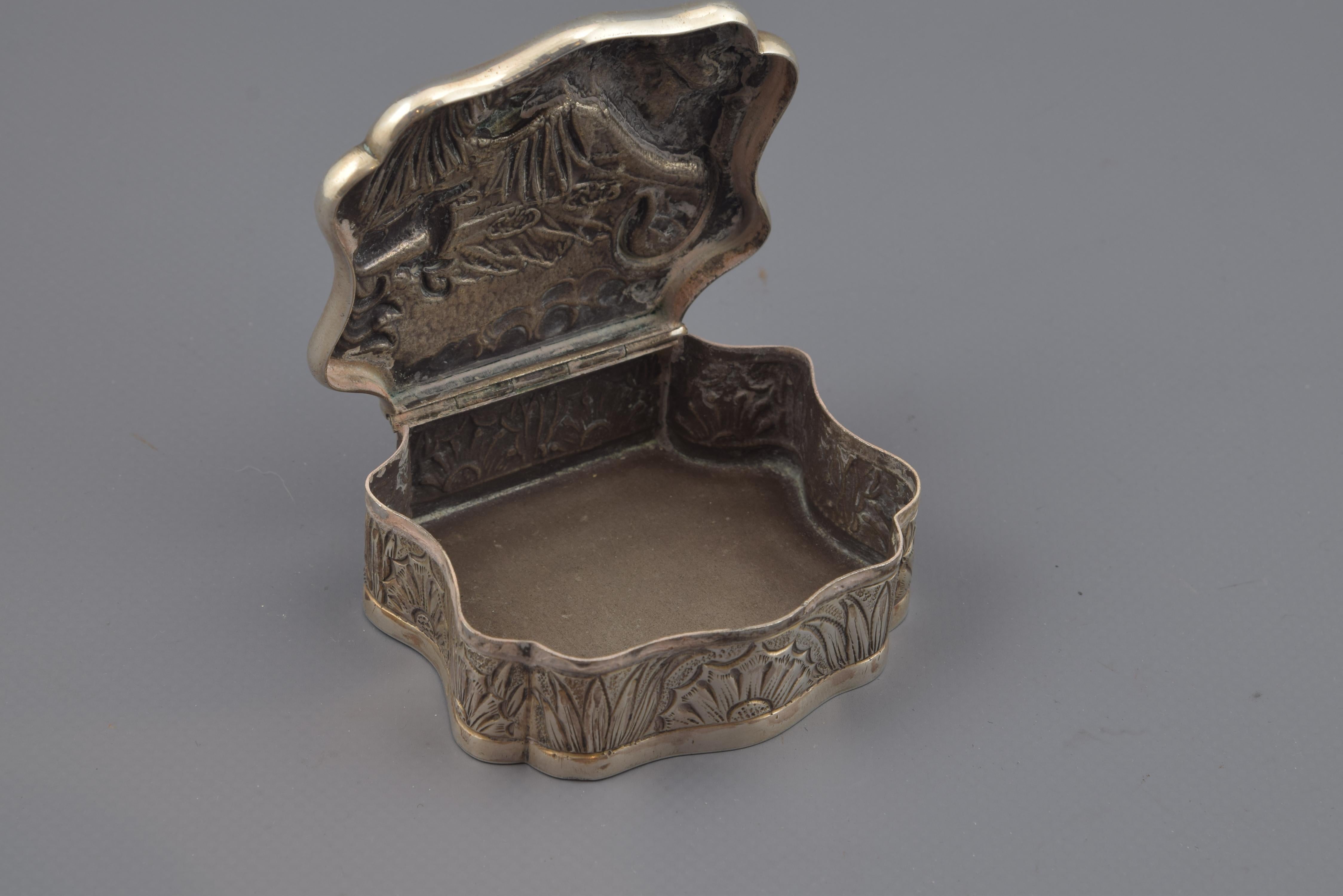 Silver Box, 19th-20th Century In Good Condition In Madrid, ES