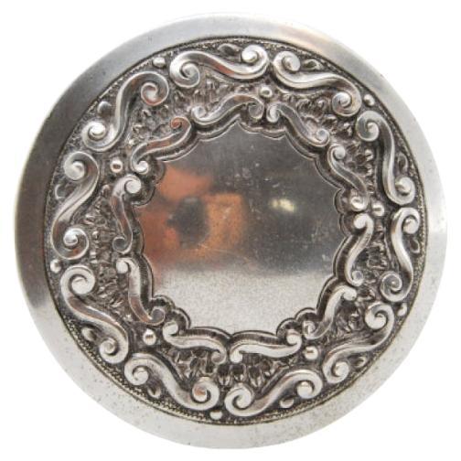 Silver box embossed on the lid with shells and on the casing For Sale