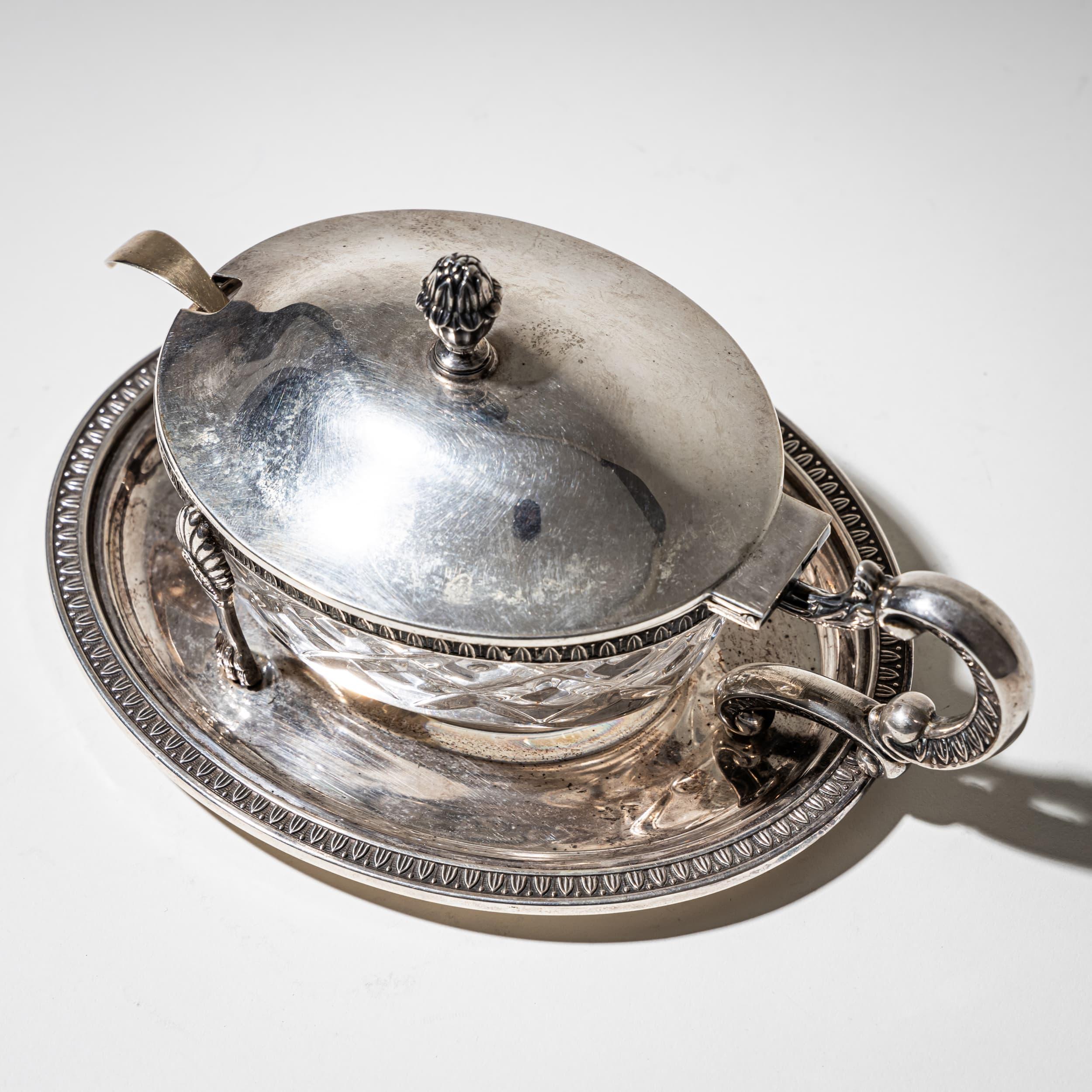 XIXe siècle Boîte en argent avec cuillère, 19e siècle en vente