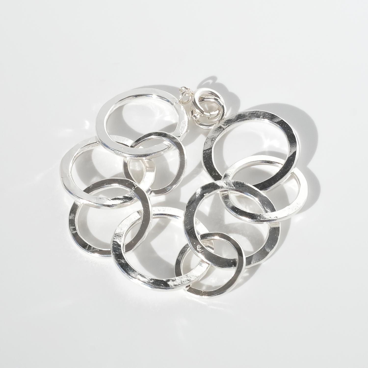 Pulsera de plata de Etsuko Minowa Fabricada en 2010 en venta 4