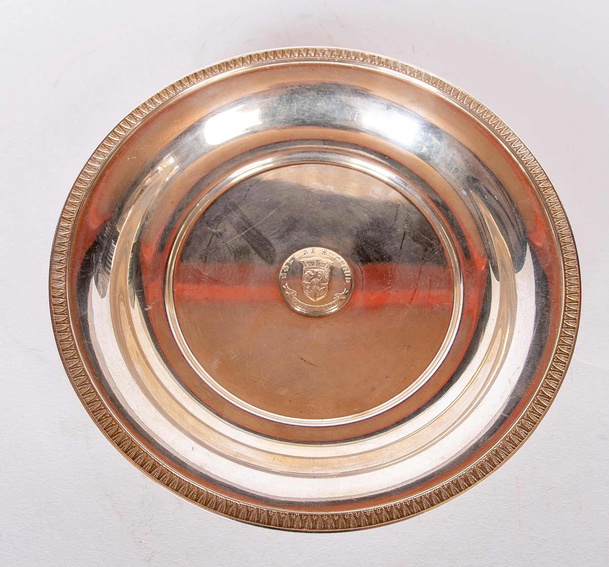 Silver Bread Plate with its Original Hallmark and Decoration in Central Part In Good Condition For Sale In Marbella, ES