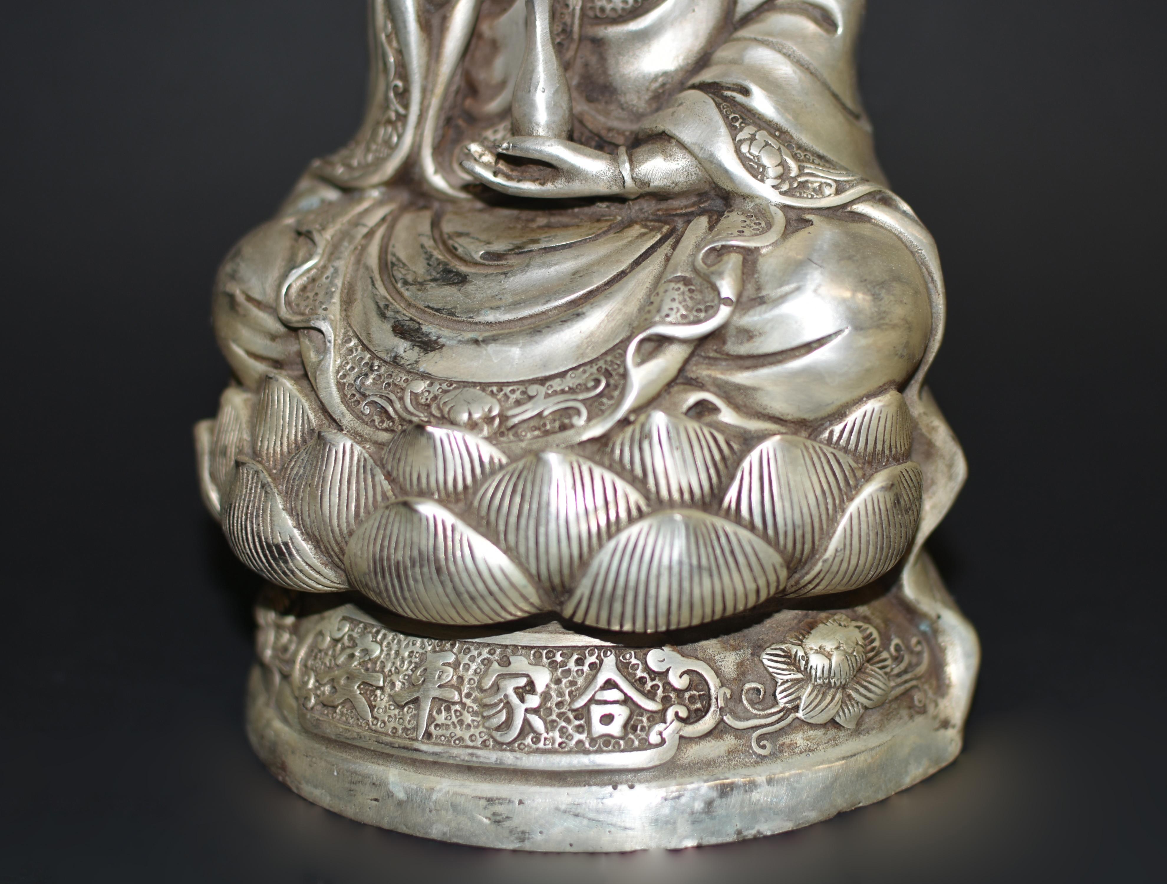 Silber Bronze Guan Yin Statue 7 Lb Avalokiteshvara Compassion im Angebot 1