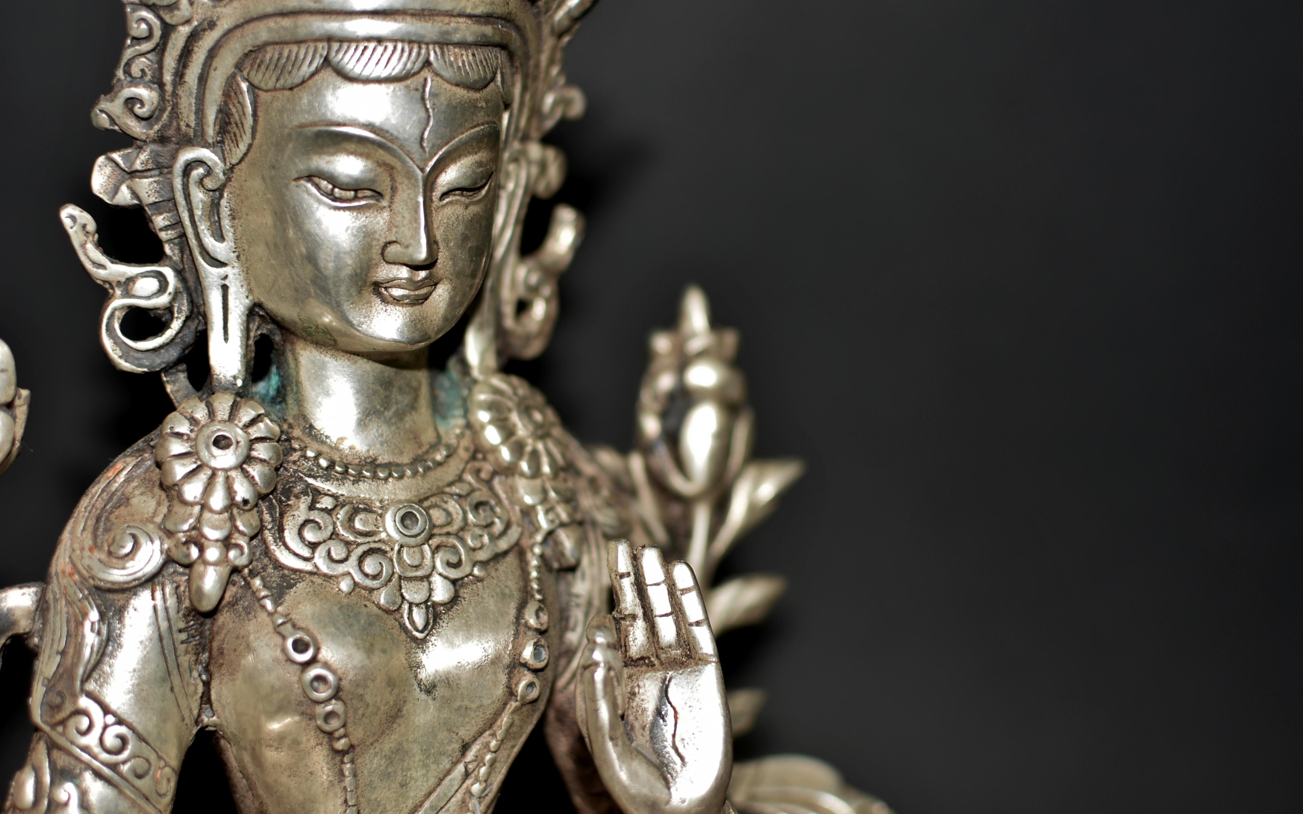 Silver Bronze Tibetan White Tara Statue For Sale 6