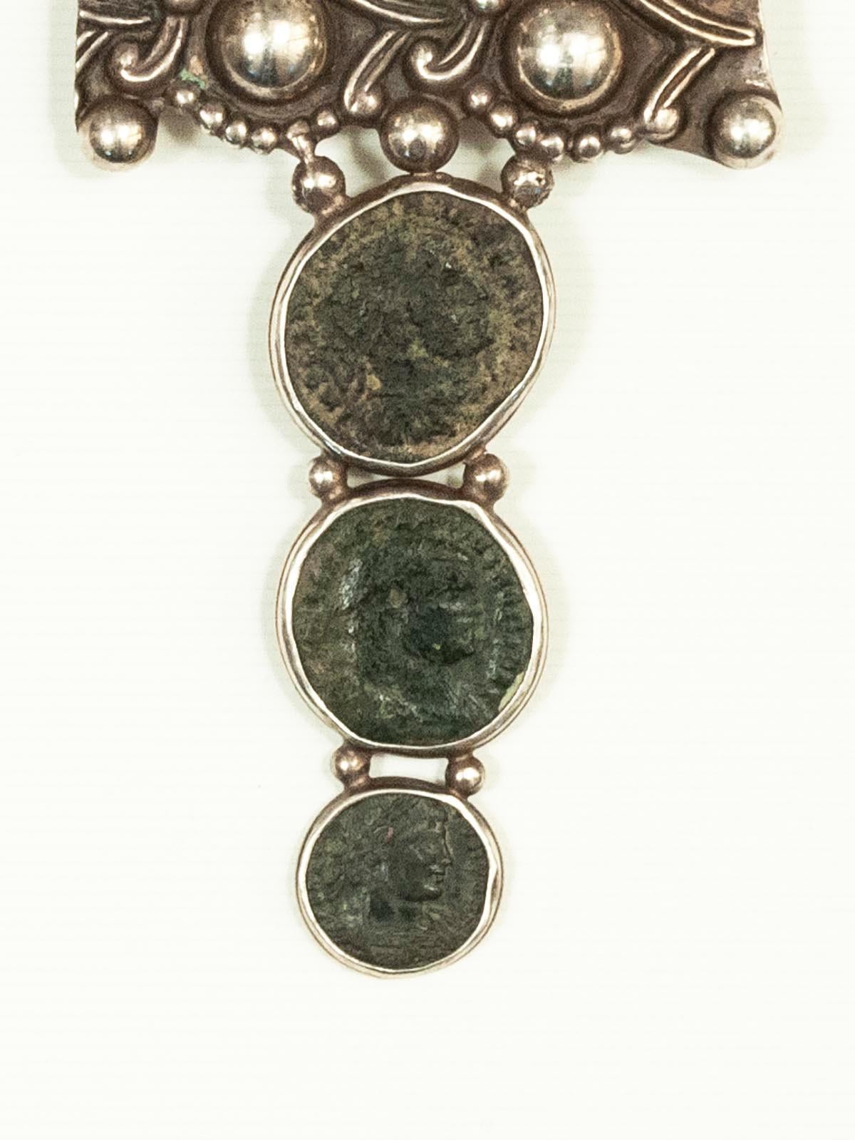 Silver Brooch with Three Bezel-set Coins, Rancho Alegre, Mexico In Good Condition For Sale In Point Richmond, CA