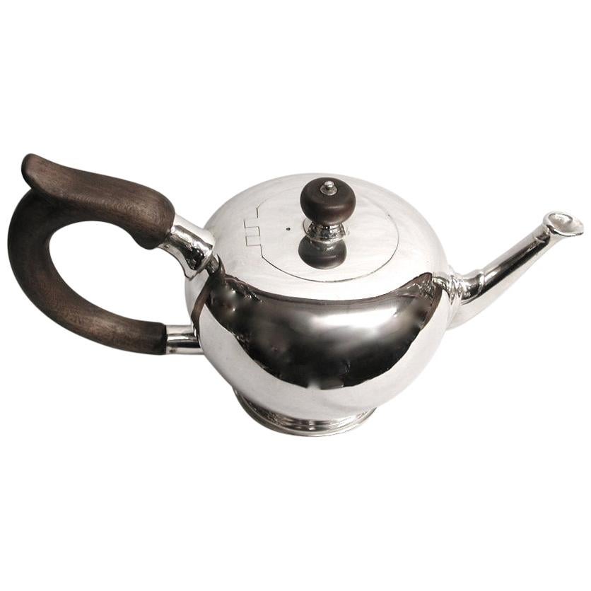 Silver Bullet Teapot, George 11 Style, Dated 1975, Rodney Pettitt, London Assay