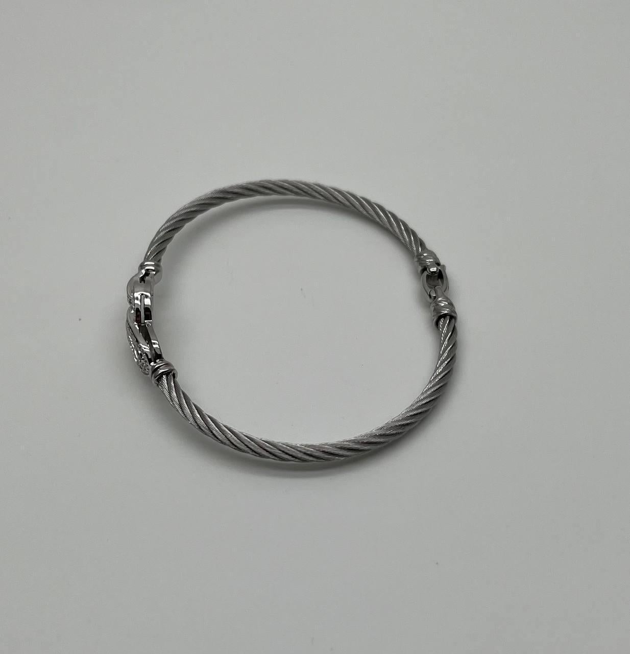 Taille ronde Bracelet symbolique filigrane d'une rangée de câbles en argent, or blanc 18 carats et diamants en vente