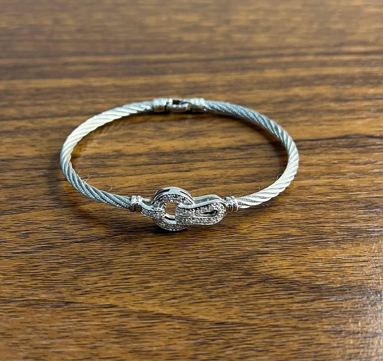 Bracelet symbolique filigrane d'une rangée de câbles en argent, or blanc 18 carats et diamants Neuf - En vente à Oakton, VA