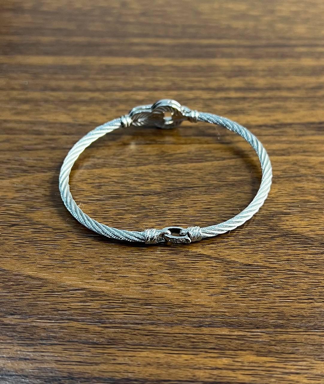 Bracelet symbolique filigrane d'une rangée de câbles en argent, or blanc 18 carats et diamants en vente 2