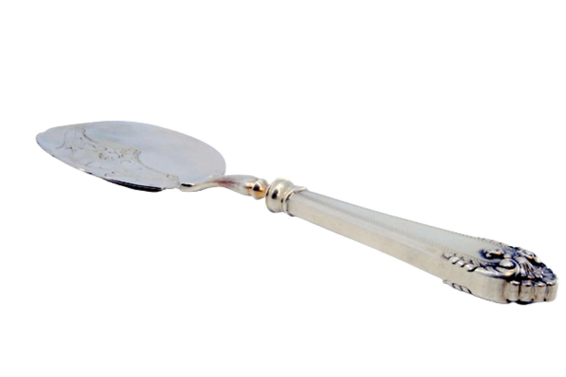 Silver cake serving spatula For Sale
