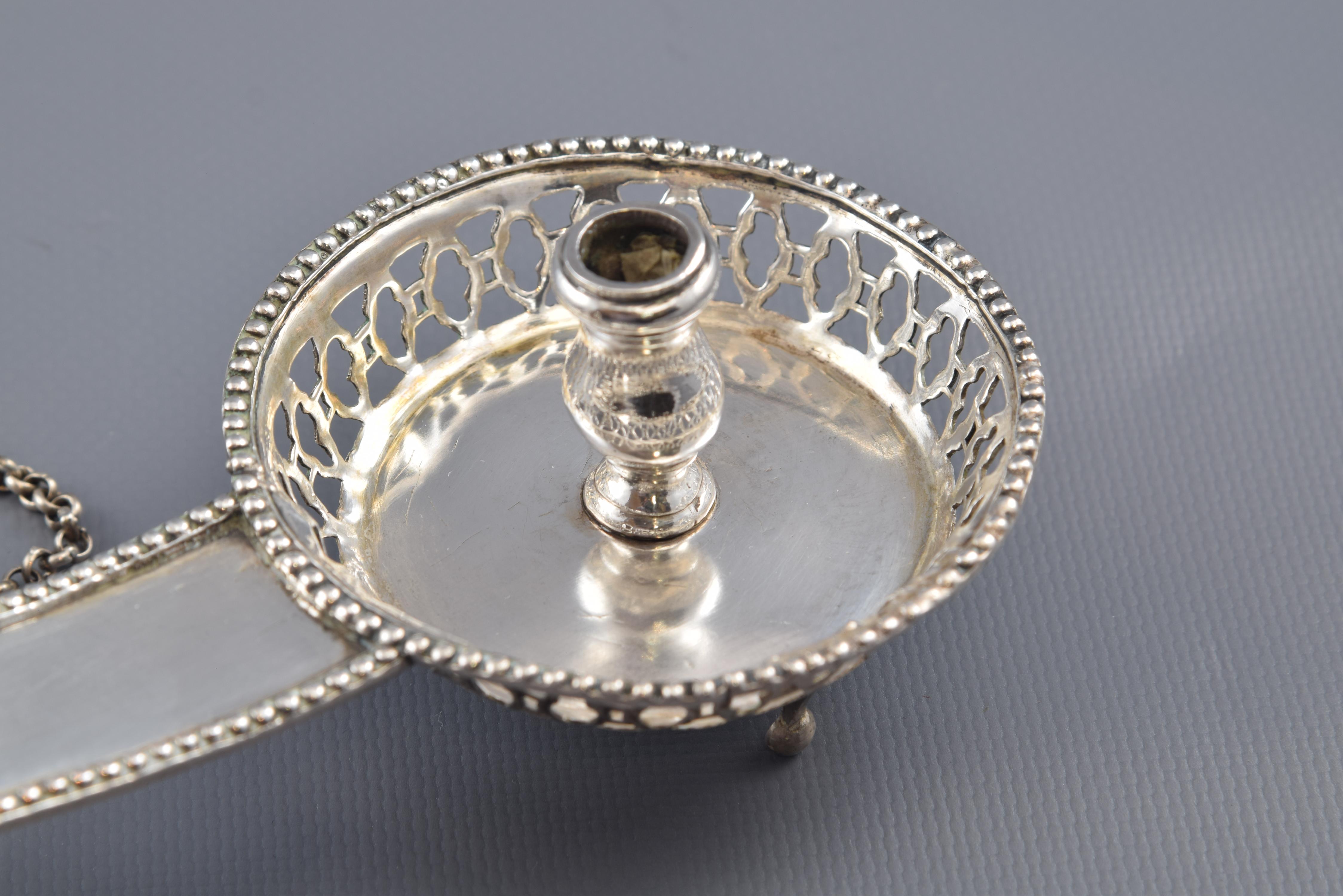 Silberner Silberkerzenstich oder Kerzenständer mit Zange oder Tweezern, Barcelona, 19. Jahrhundert (Neoklassisch) im Angebot