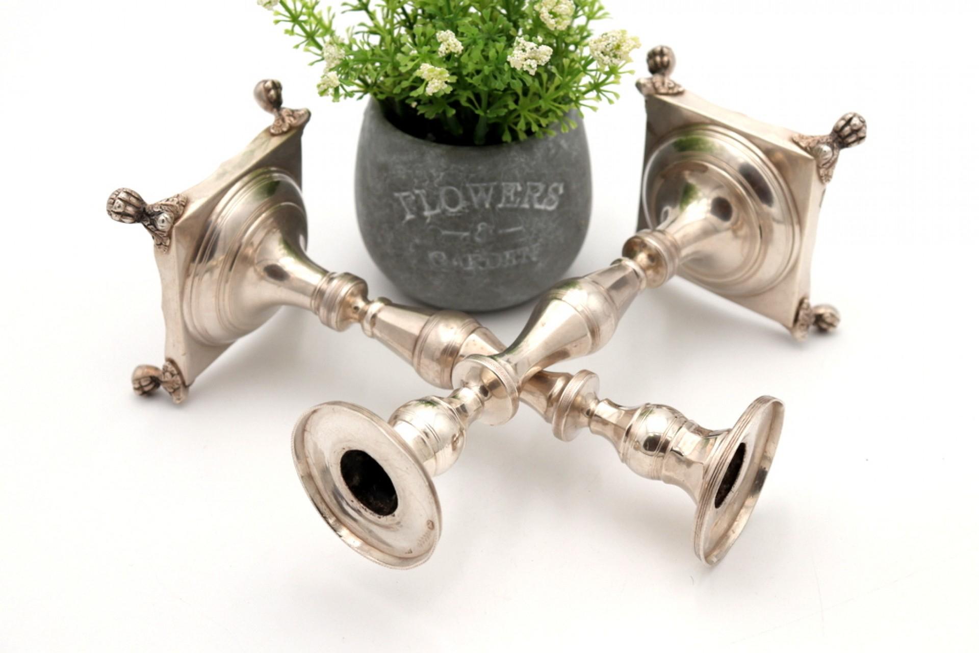 Silver candlesticks with turned stems In Good Condition For Sale In Porto, PT