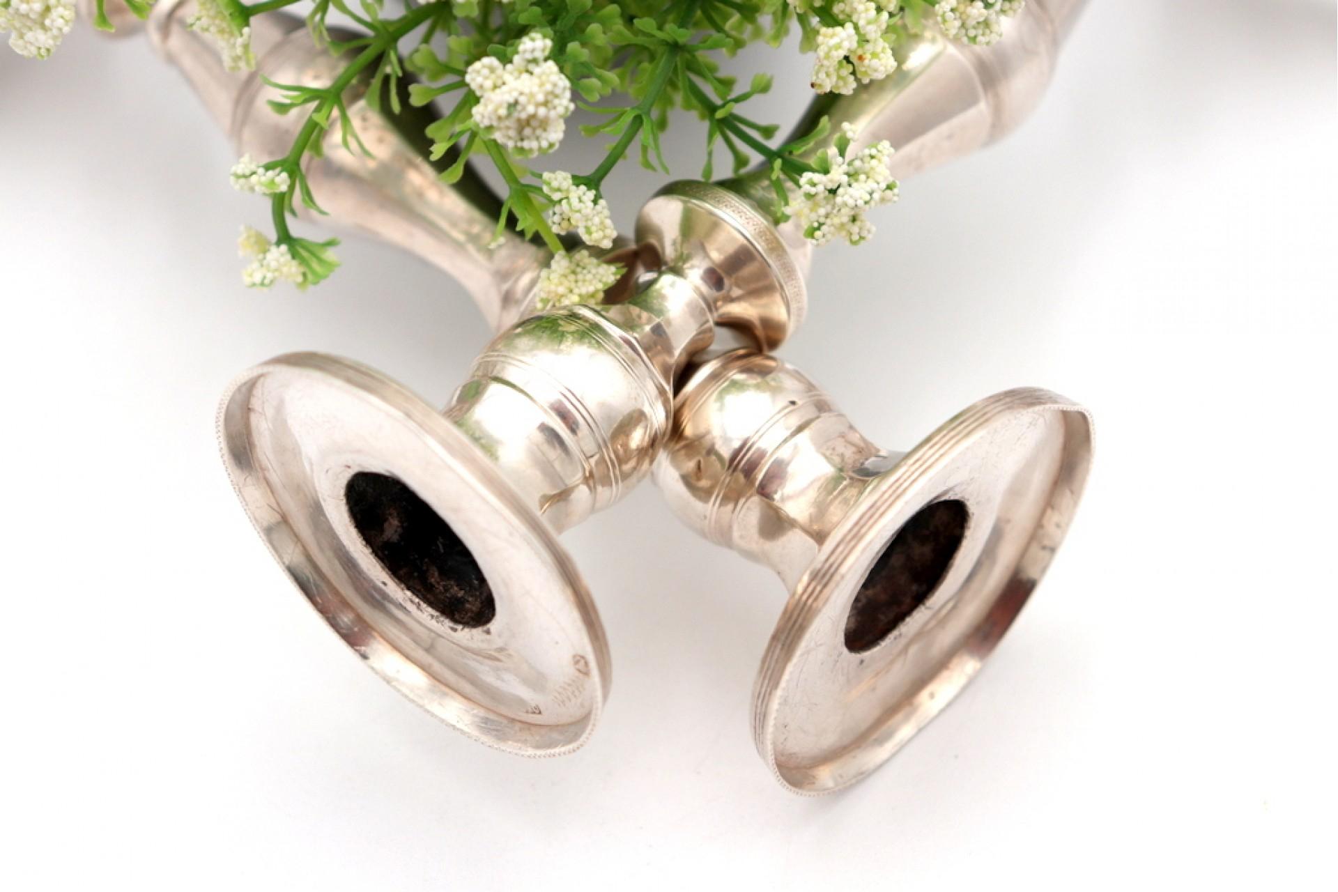 18th Century Silver candlesticks with turned stems For Sale