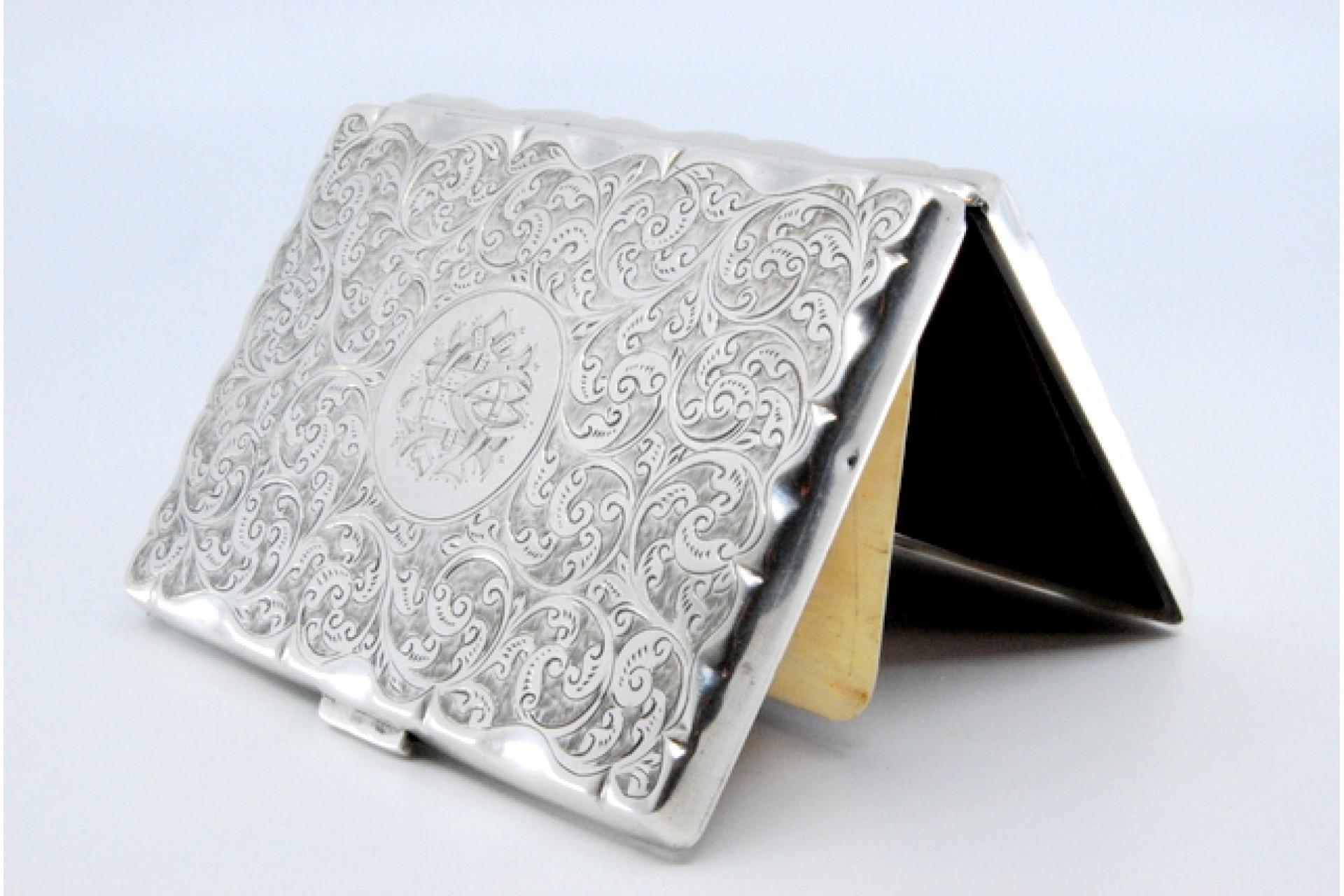 Silver card case with compartments and mechanical pencil For Sale 1
