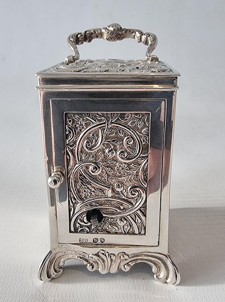 Silver Carriage Clock in Original Case In Good Condition For Sale In London, GB