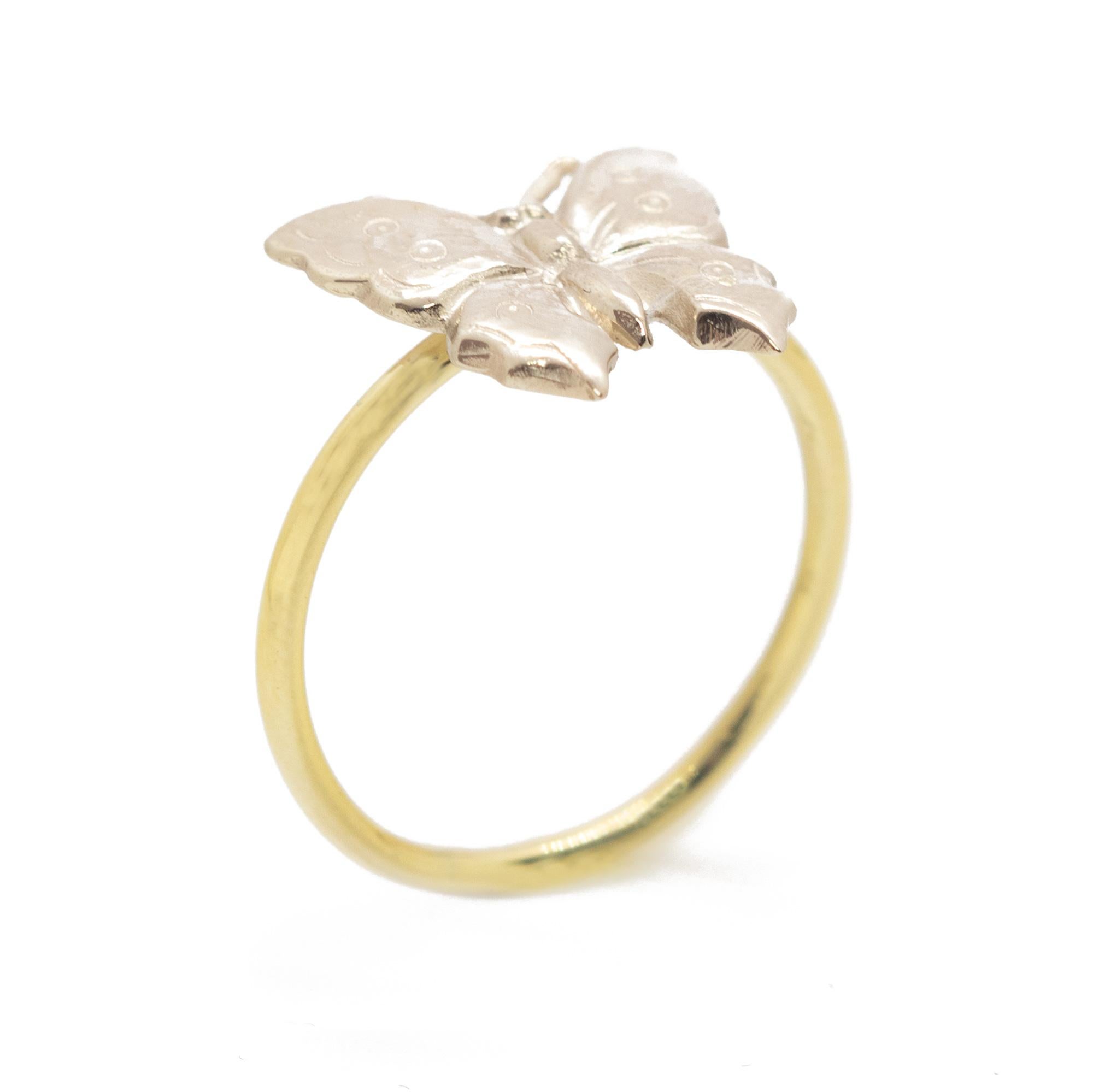Silver Carved Butterfly 18K Yellow Gold High Jewelry Cocktail Ring Intini Jewels For Sale 3