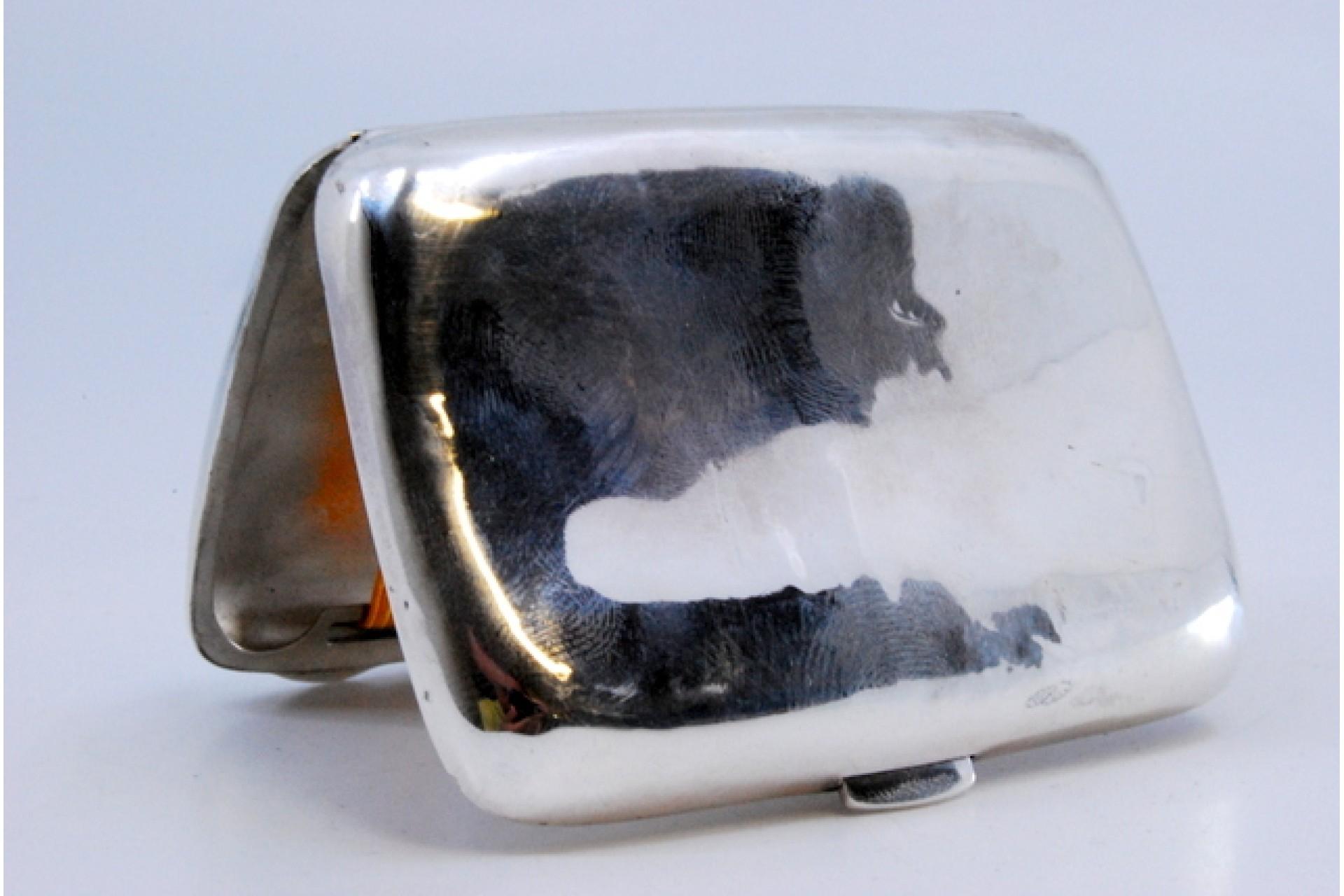 European Silver case with floral engravings around curved monogram and hinged lid For Sale