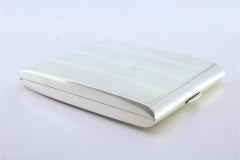 A Silver avec bandes guillochées et double porte-cigarettes en or