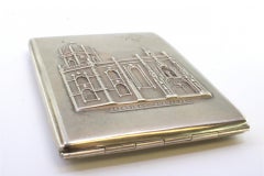 A Silver avec relief du monastère de Jerónimos et intérieur en or, couvercle à charnière