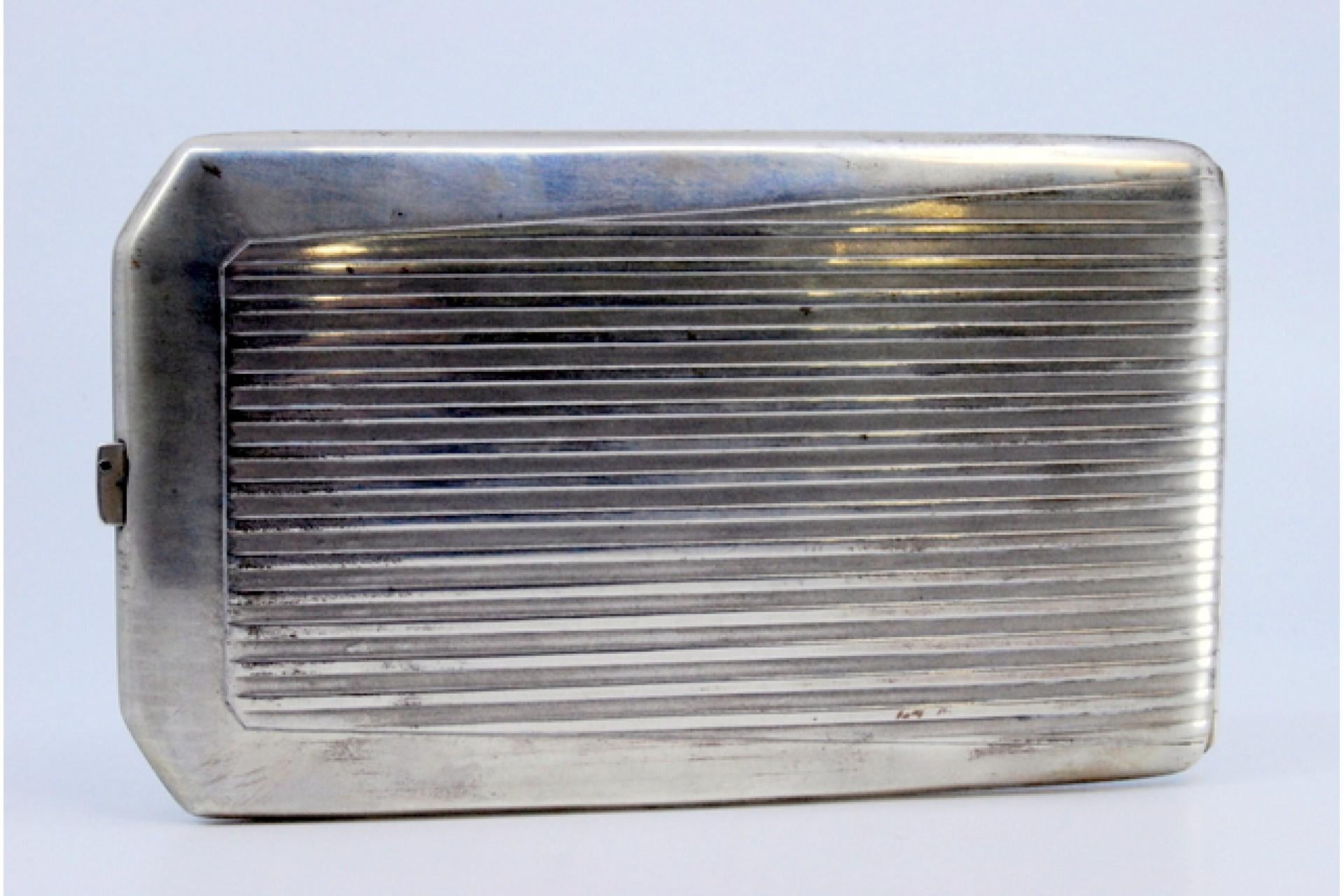 European Silver case with lengthwise bands, monogram and gold interior For Sale