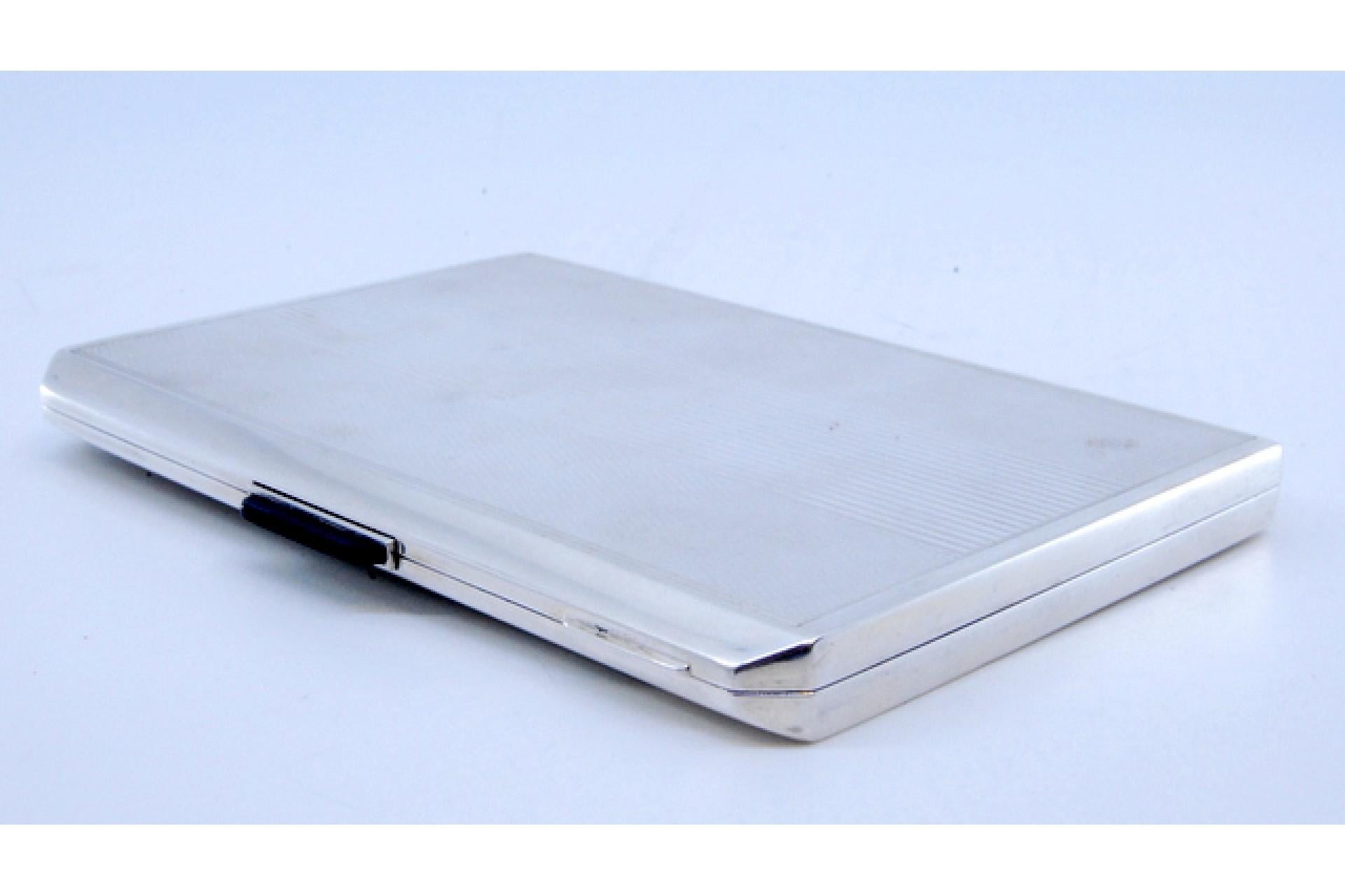 Silver case with raised bands, gold holder and hinged lid For Sale 5