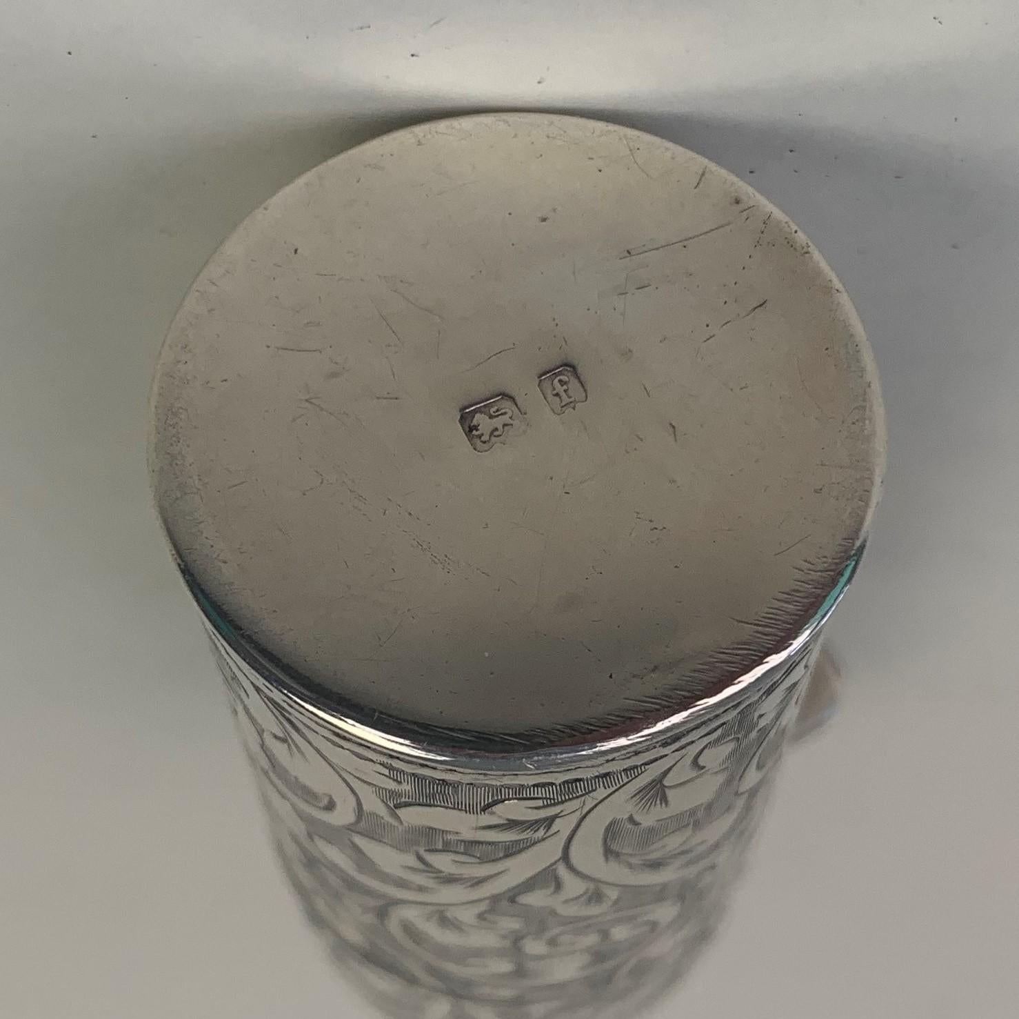 Silver Cased Scent Bottle In Good Condition For Sale In Folkestone, GB