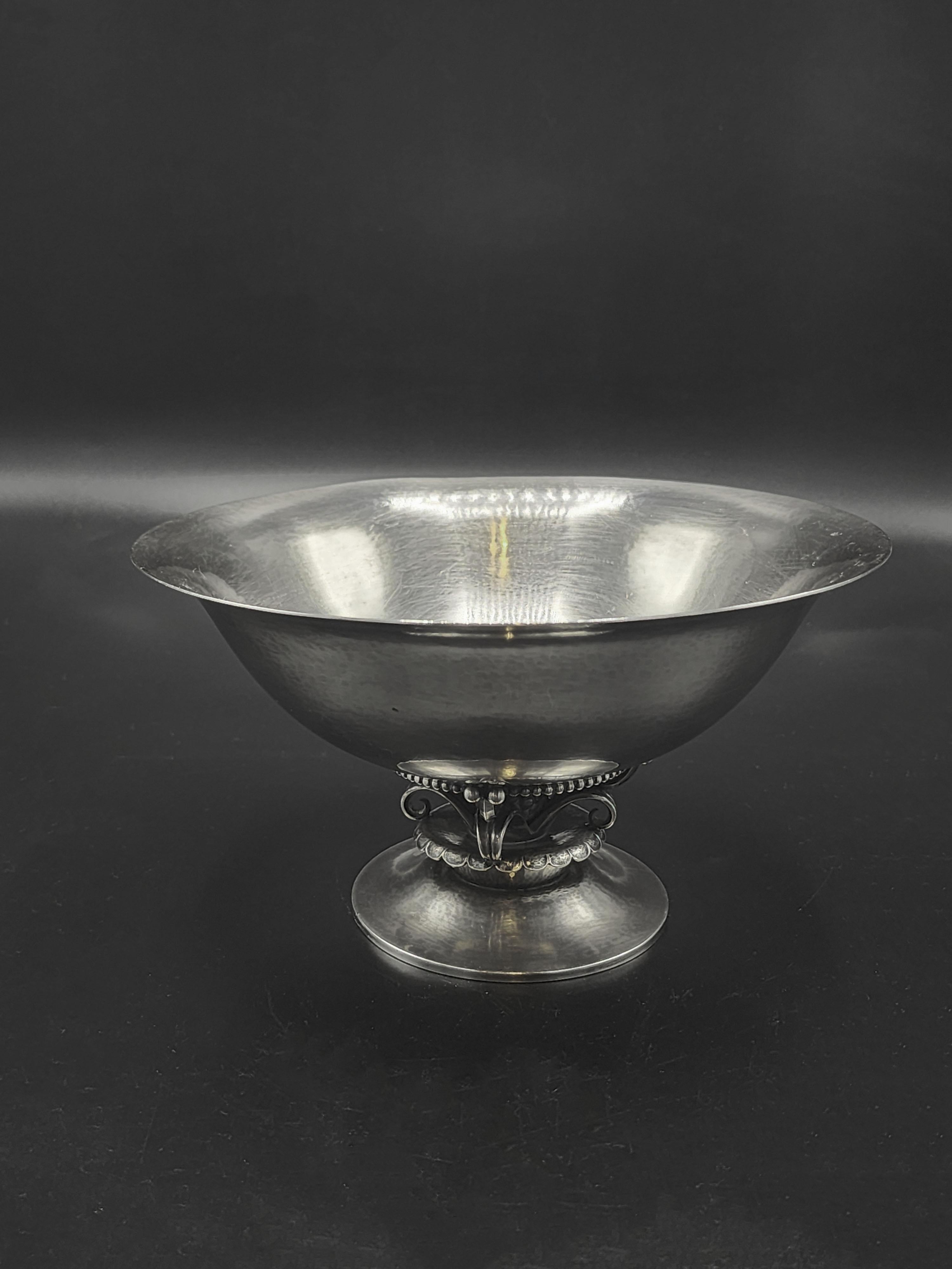 Silber Tafelaufsatz Dänemark Art Deco Georg Jensen Modell 234 C im Zustand „Gut“ im Angebot in Autonomous City Buenos Aires, CABA