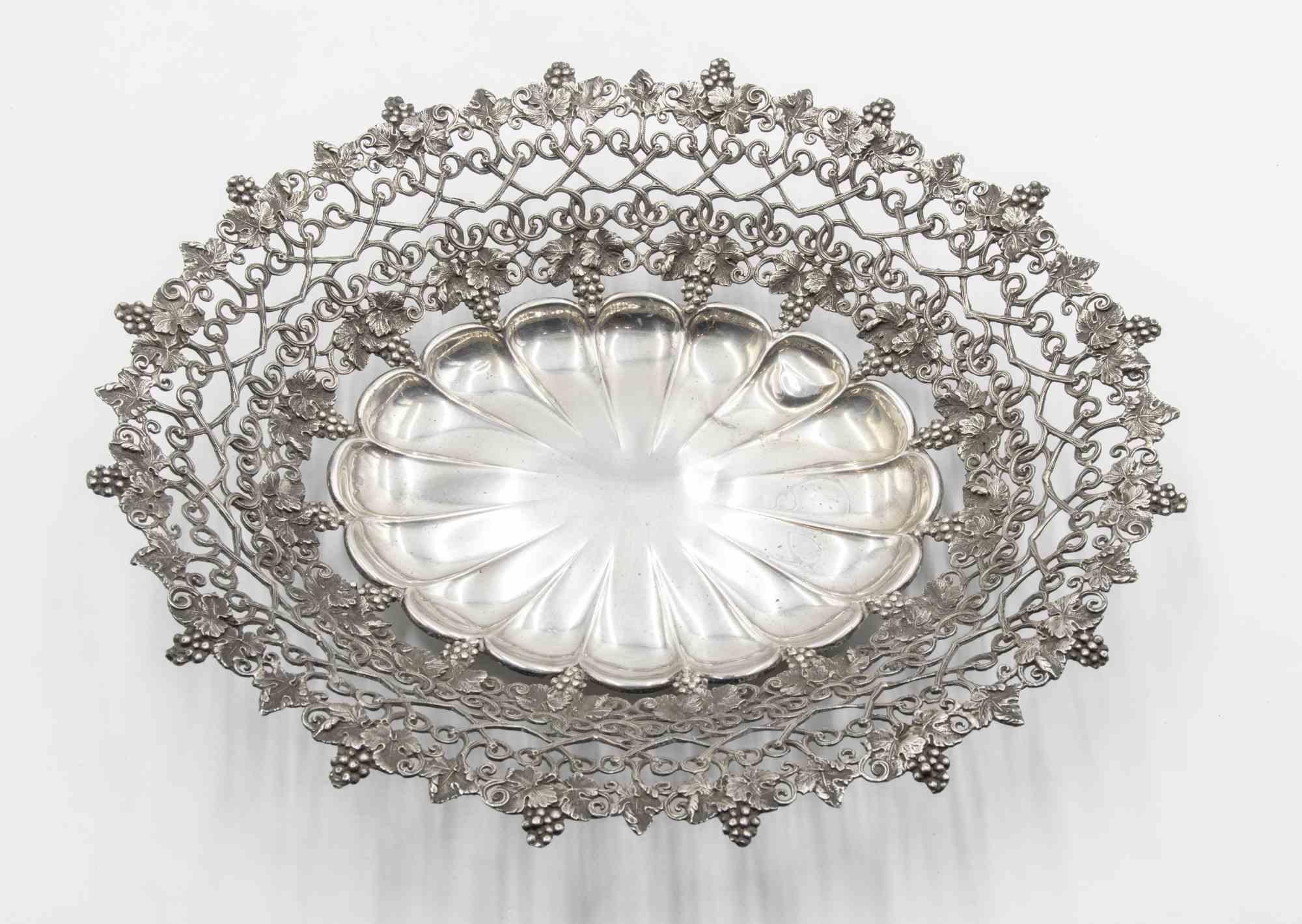 Italian Silver Centerpiece, Italy, mid-20th century For Sale