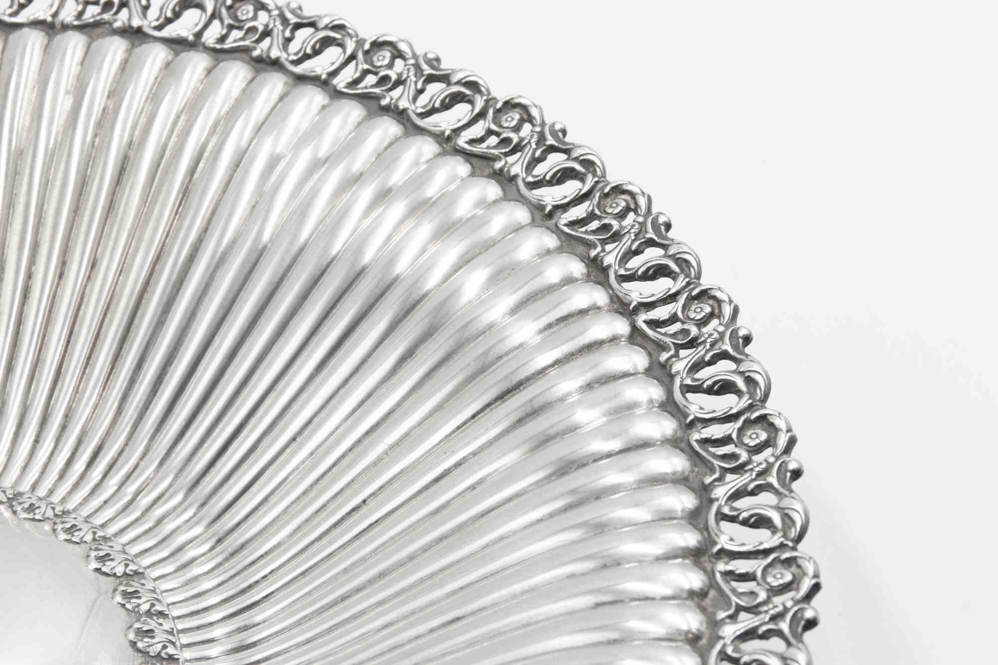 Silver Centerpiece, Italy, mid-20th century For Sale 2