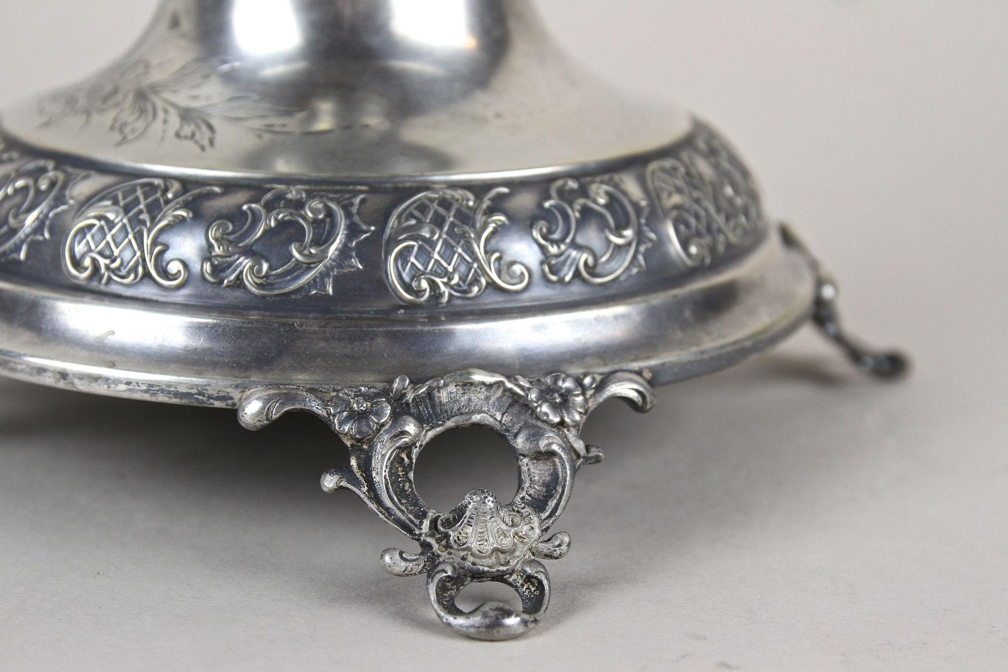 Silver Centerpiece With Engraved Glass Bowl, Hallmarked - Austria ca. 1895 For Sale 5