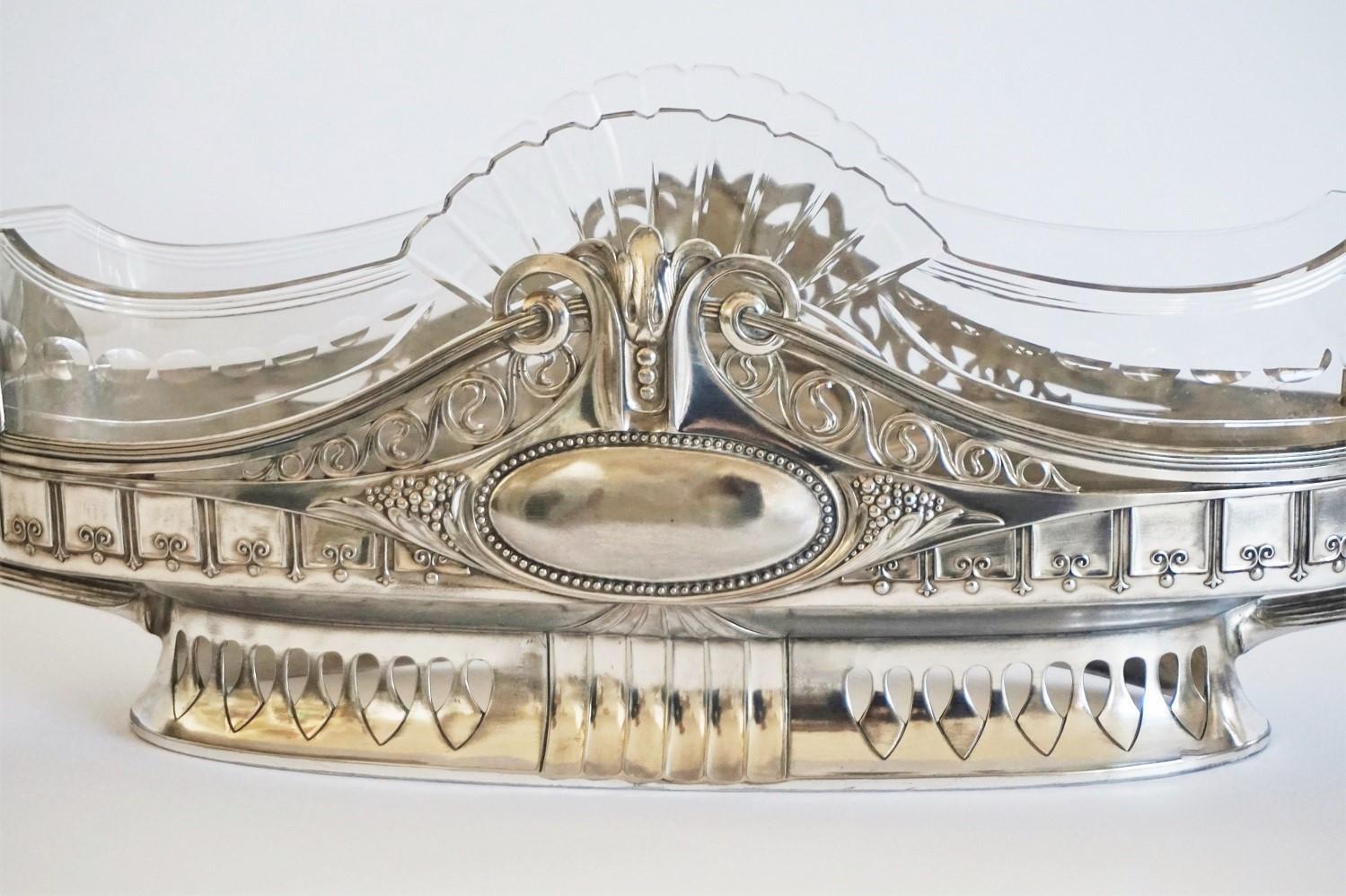 Austrian Silver Centrepiece with Original Cut Crystal Liner, Austria, 1900-1910 For Sale