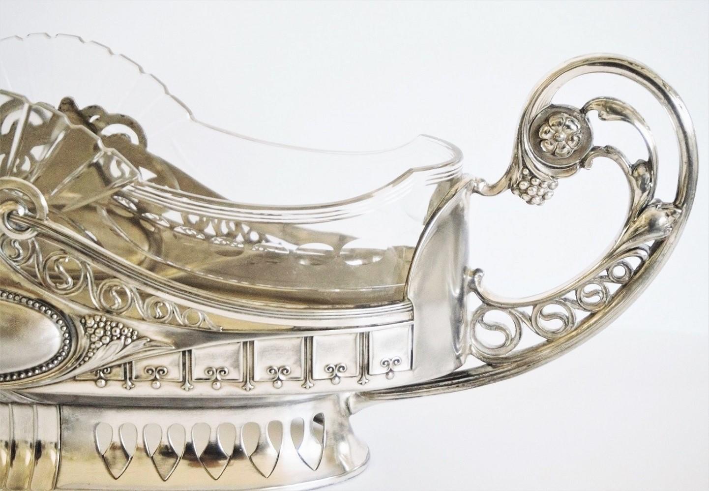 20th Century Silver Centrepiece with Original Cut Crystal Liner, Austria, 1900-1910 For Sale