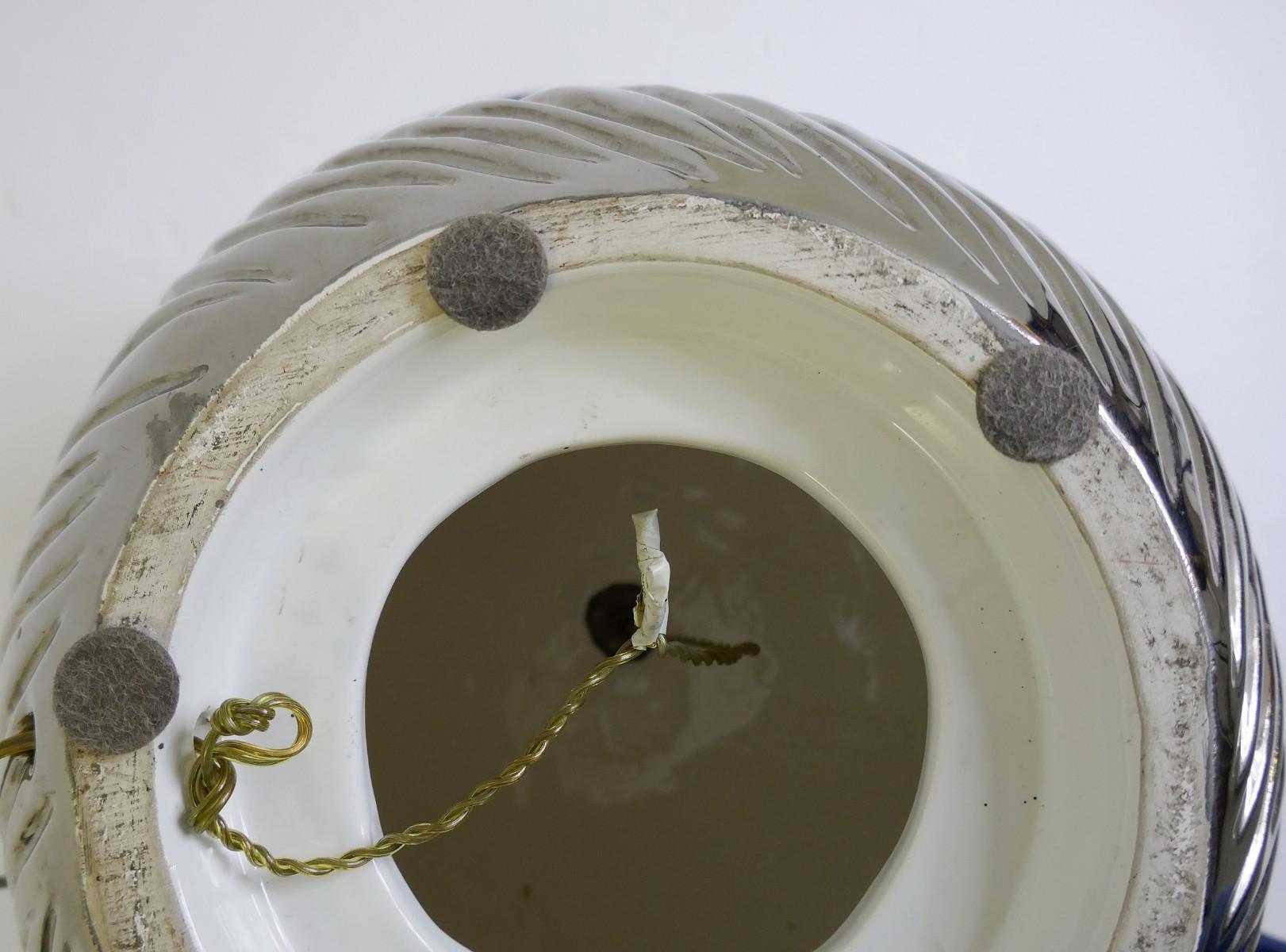 Silber-Keramik-Tischlampe - 1970er Jahre im Zustand „Gut“ im Angebot in Uccle, BE