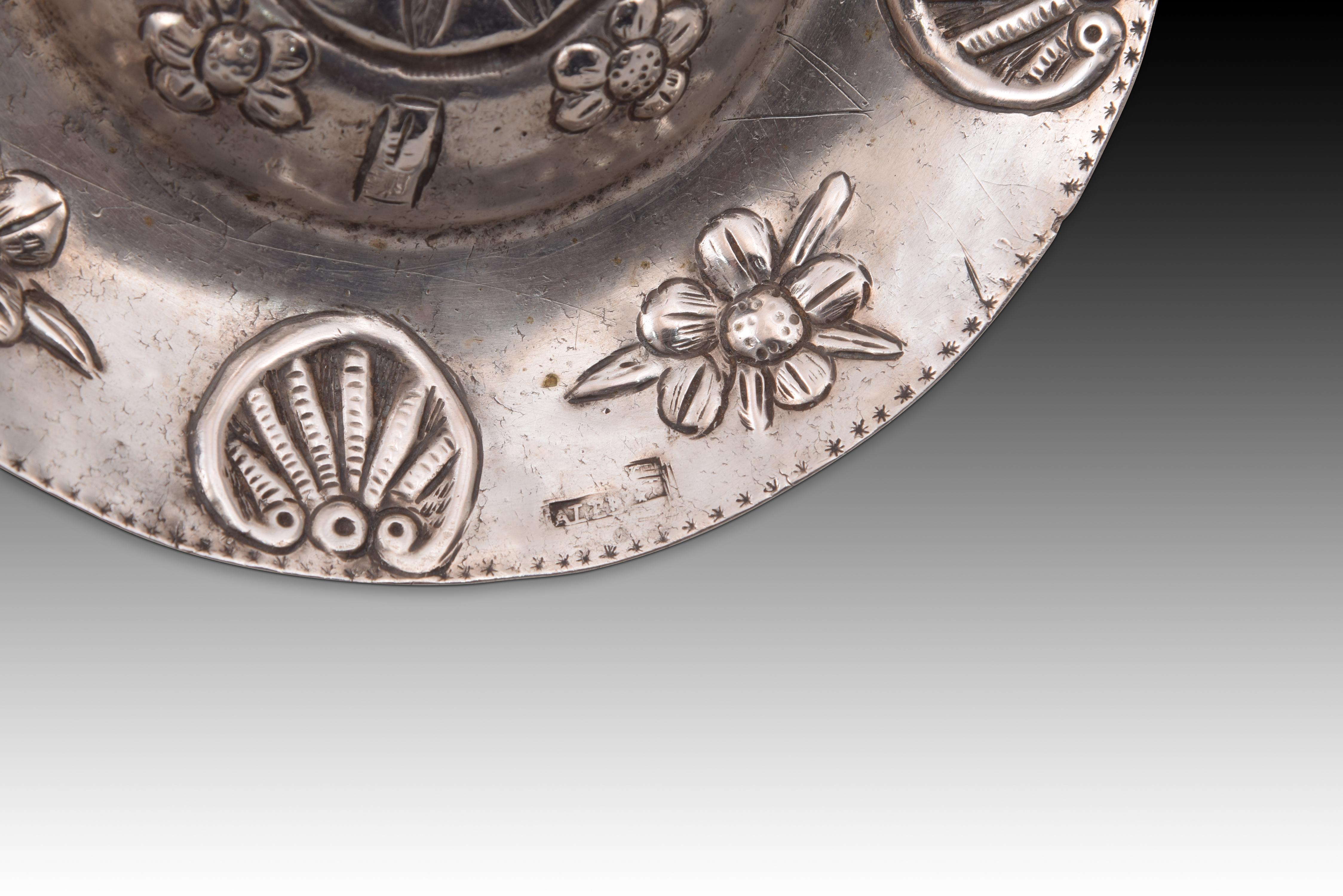 XVIIIe siècle et antérieur Tasse de cérémonie en argent, Espagne, 16ème siècle en vente