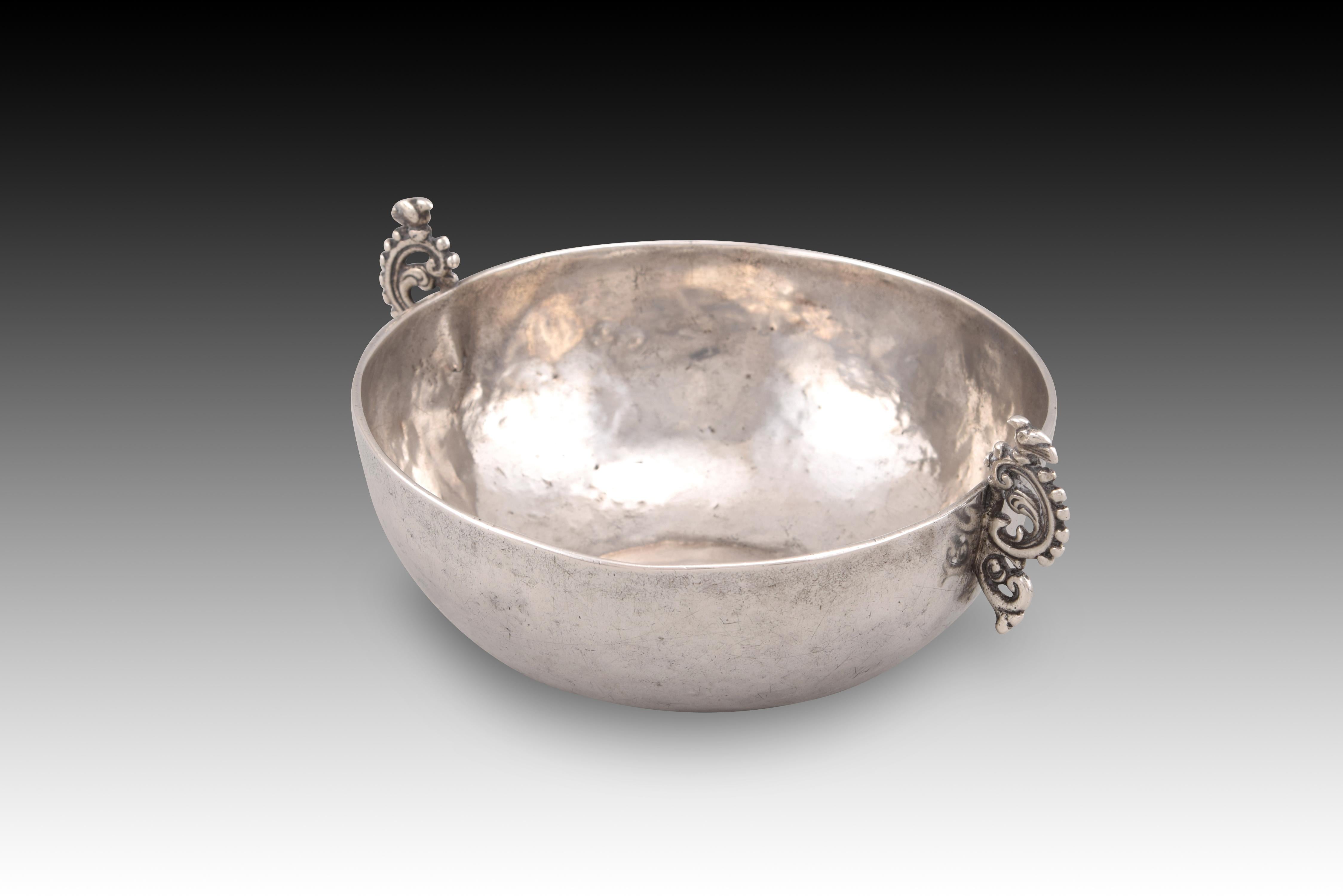 Silberne Zeremonienschale oder Vase. Spanien, 18. Jahrhundert. (Neoklassisch) im Angebot