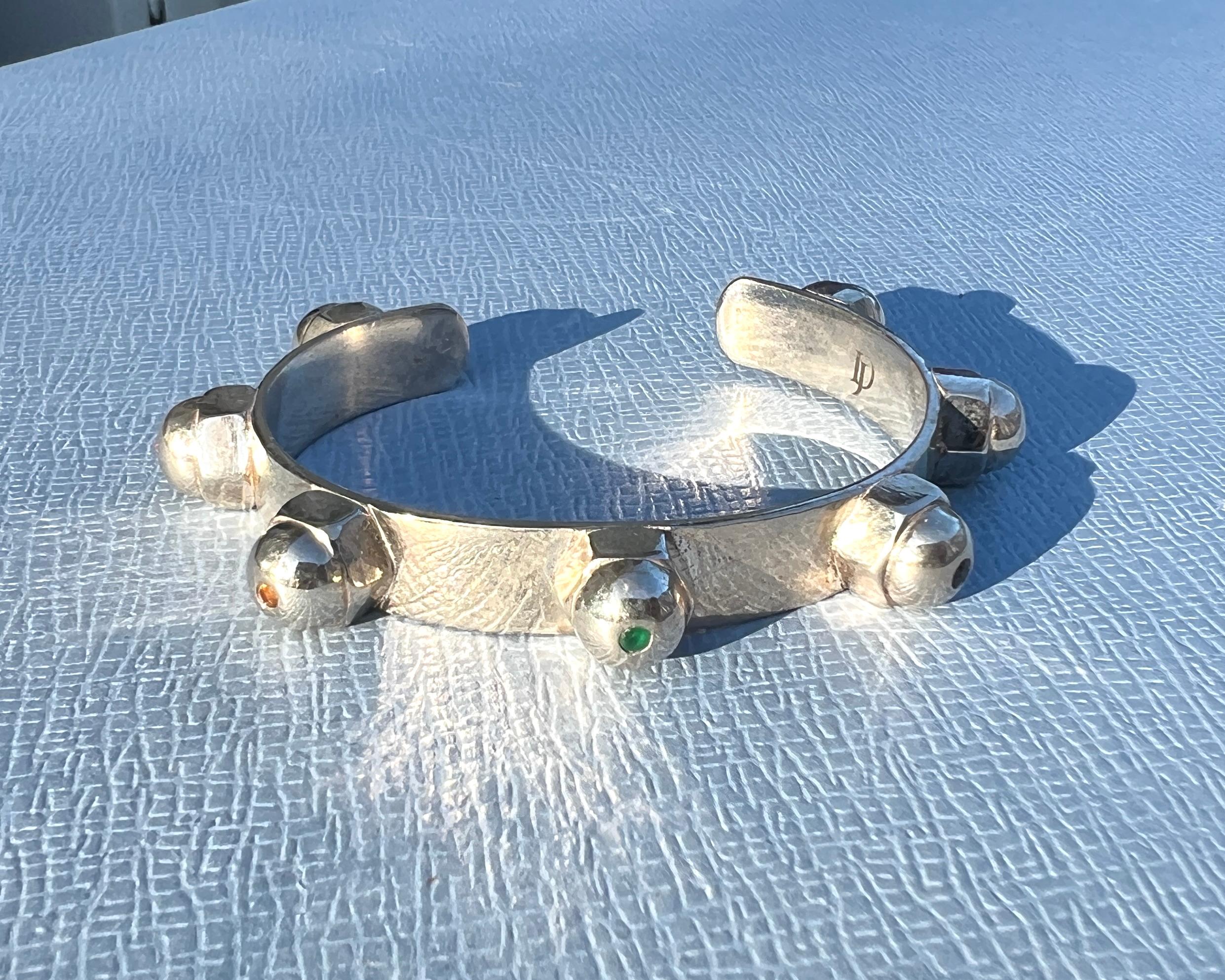 Silver Chakra Stud Bangle Diamond Sapphire J Dauphin Neuf - En vente à Los Angeles, CA