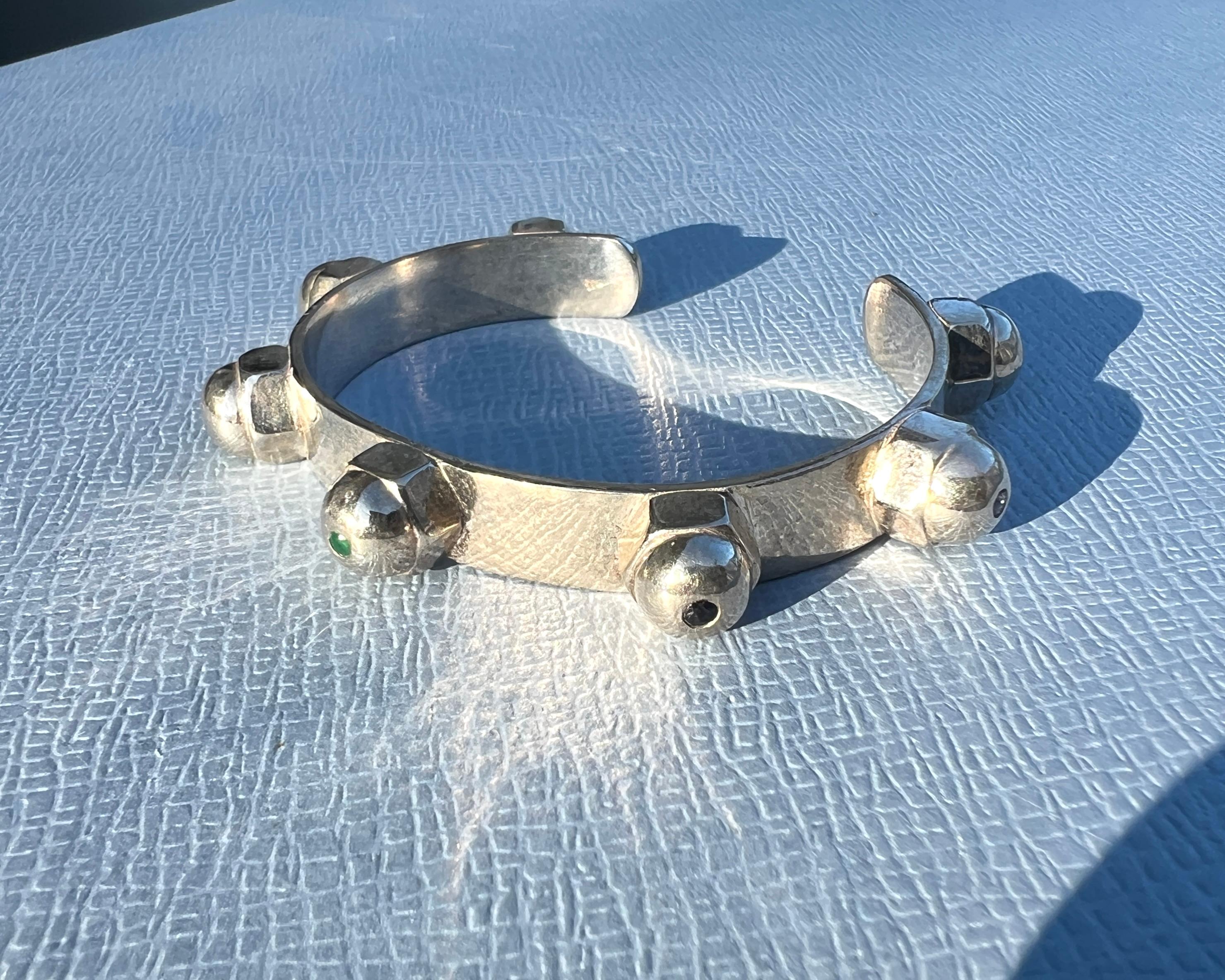 Silver Chakra Stud Bangle Diamond Sapphire J Dauphin en vente 2