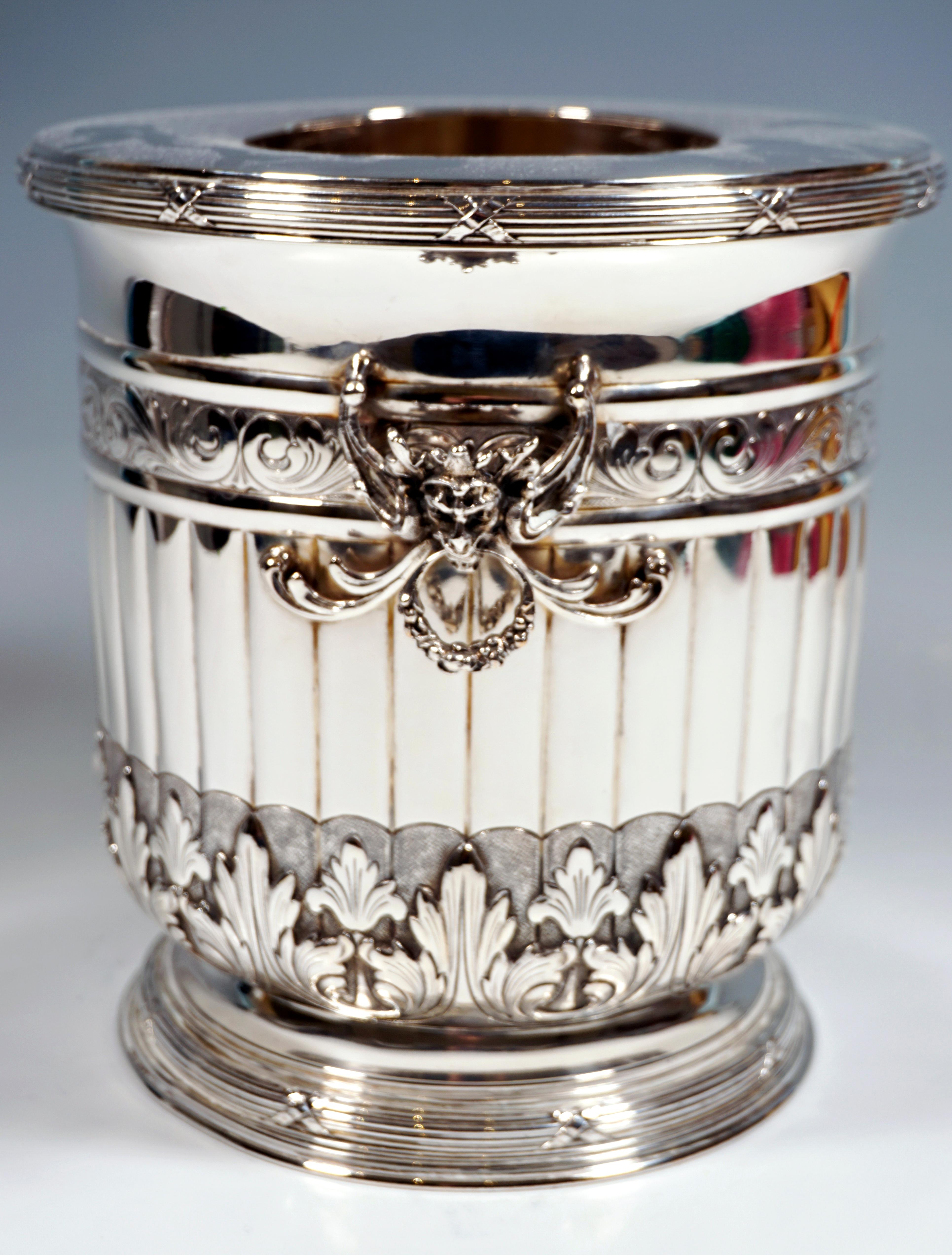 Classical Roman Silver Champagne Cooler With Acanthus Decoration & Mascarons, Italy ca 1950