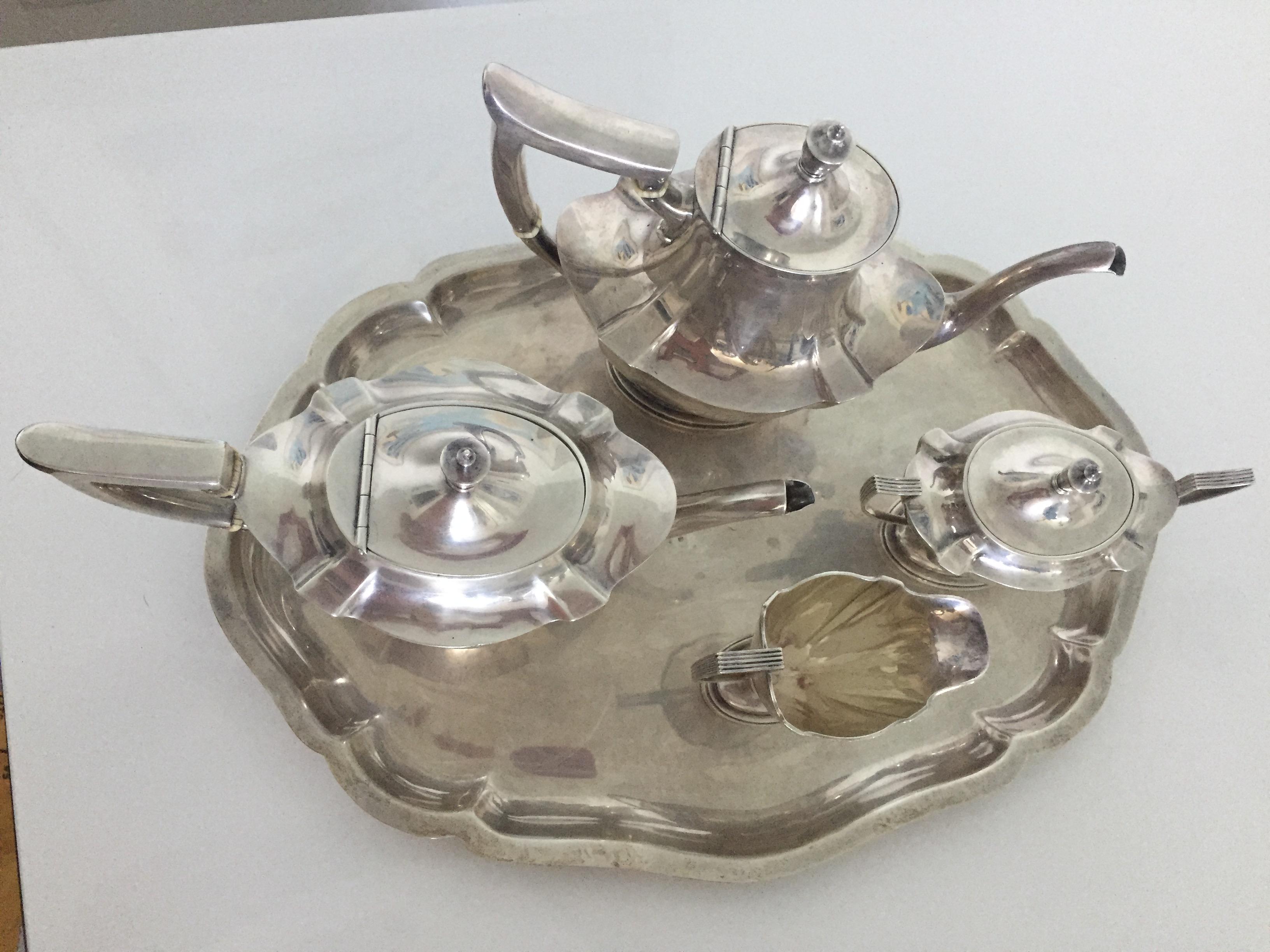 Silver Chantilly Gorham 4 pcs coffee set,and Large International Silver Company tray., approximately 4 kg of weight.