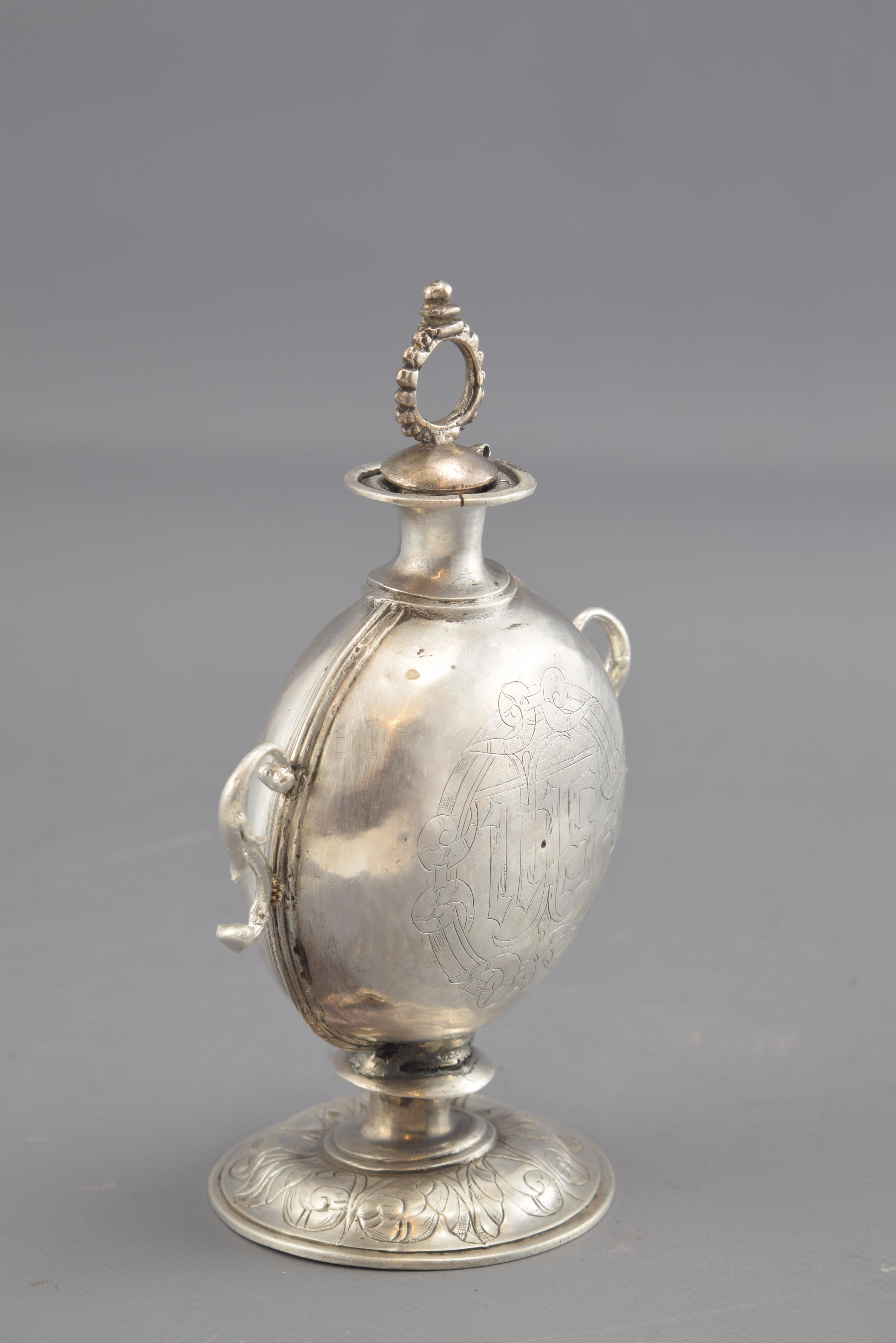 Silbernes Chrism-Gefäß oder Chrismarium aus Silber, ohne Originaldeckel, 16. Jahrhundert (Europäisch) im Angebot