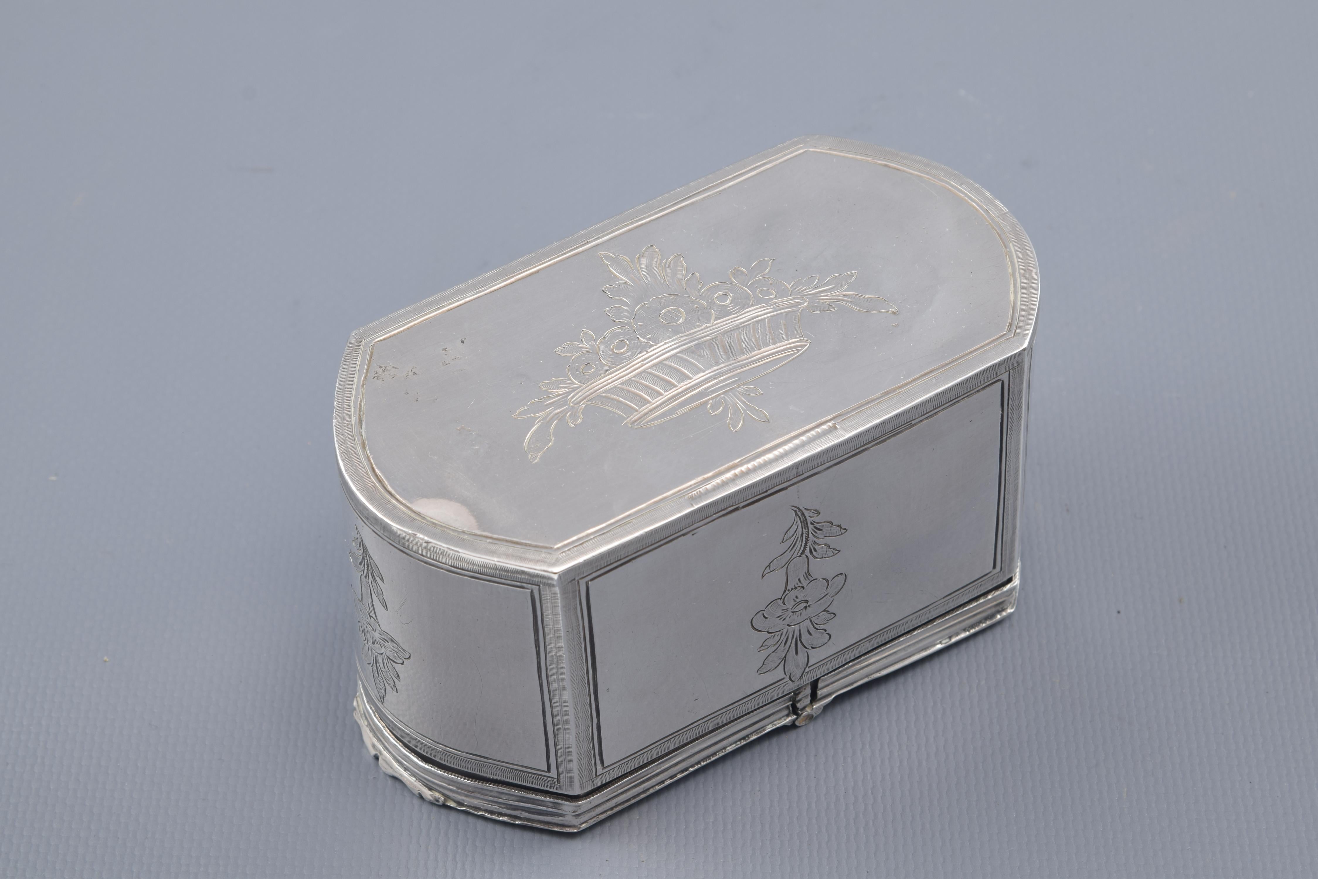 Sterling Silver Silver Chrismatory Box or Chrismarium, with Hallmarks, Córdoba, Spain, 1789