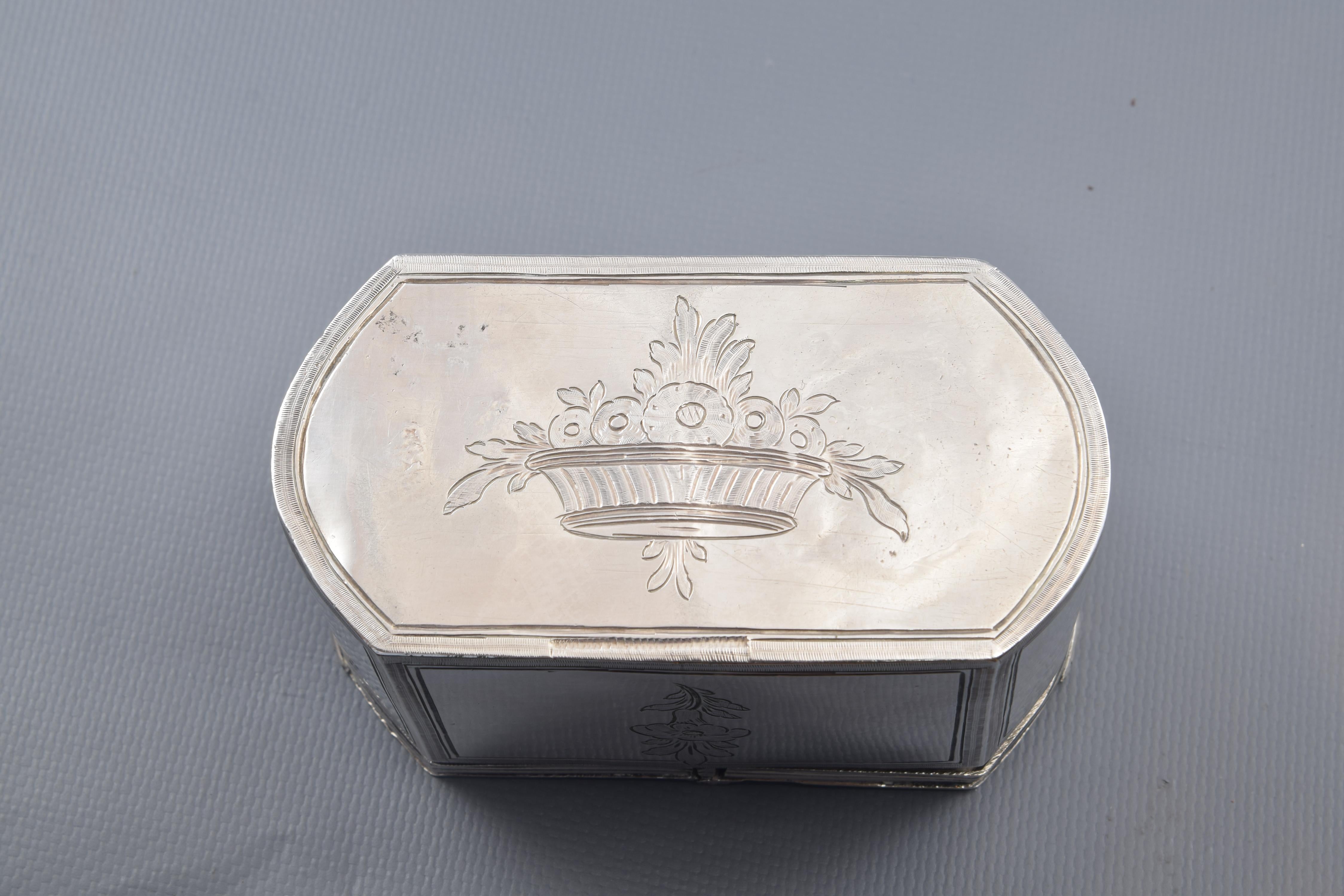 Silver Chrismatory Box or Chrismarium, with Hallmarks, Córdoba, Spain, 1789 1