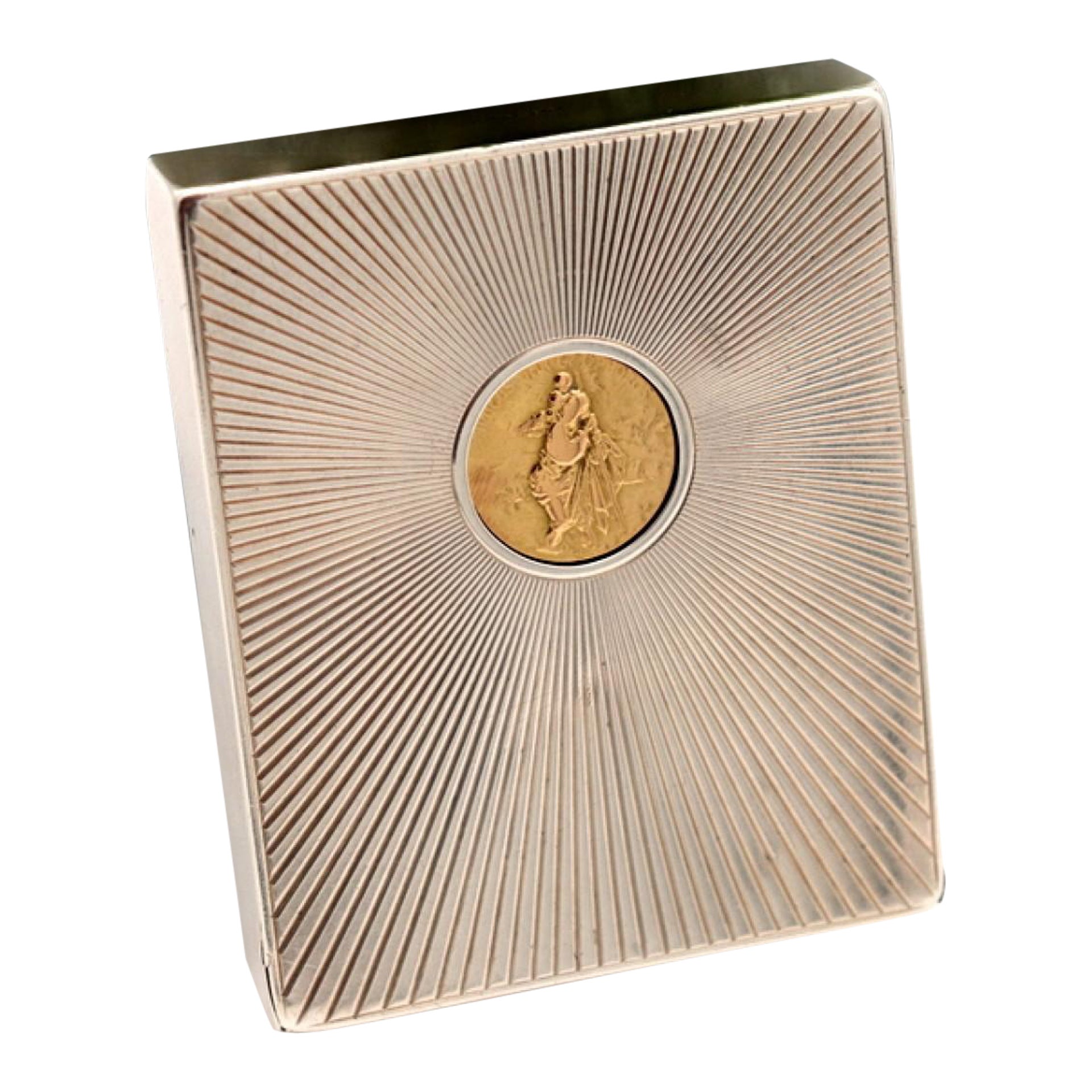 Silver cigarette box with reliefs For Sale