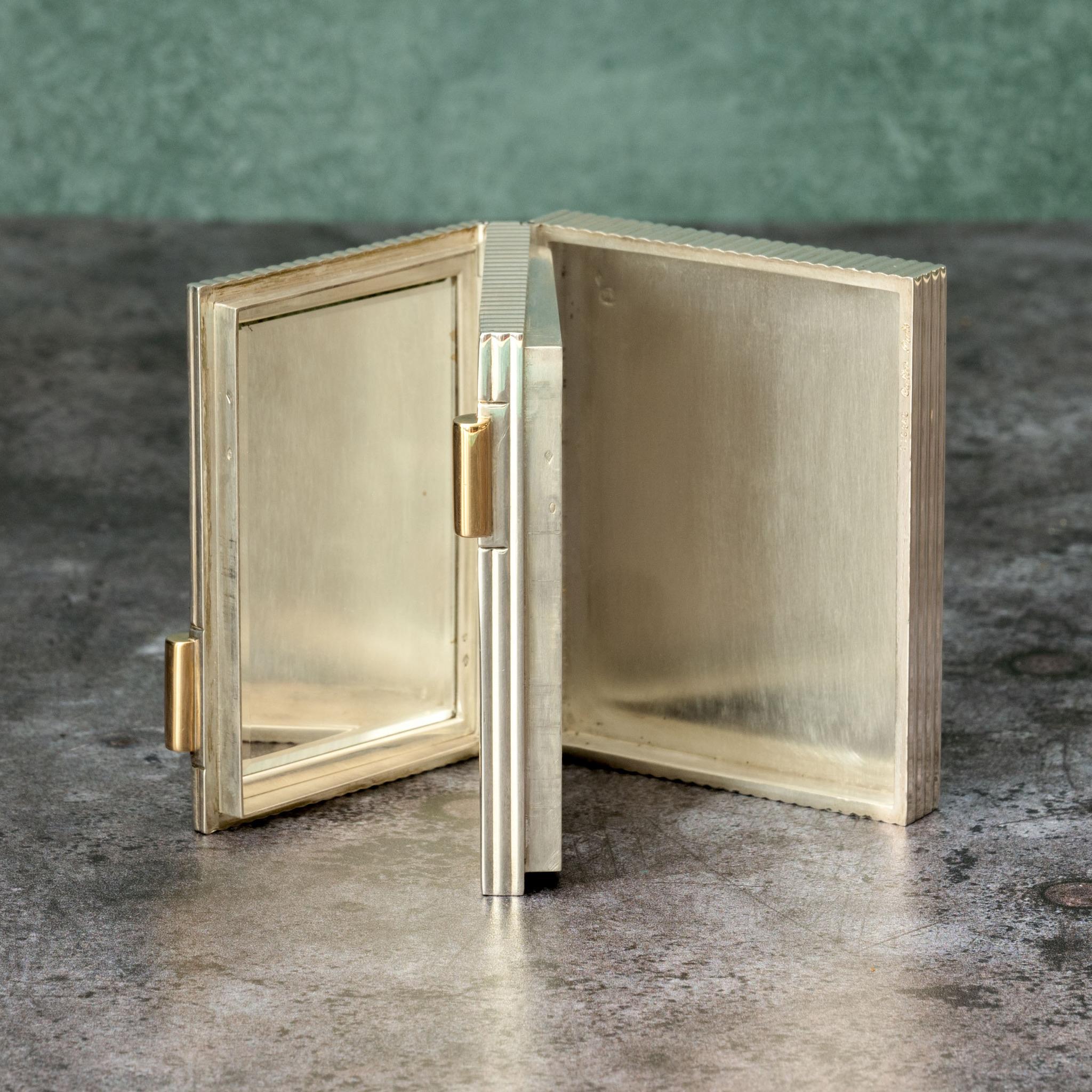 Portasigarette e portacipria in argento di Cartier, circa 1950 in vendita 4