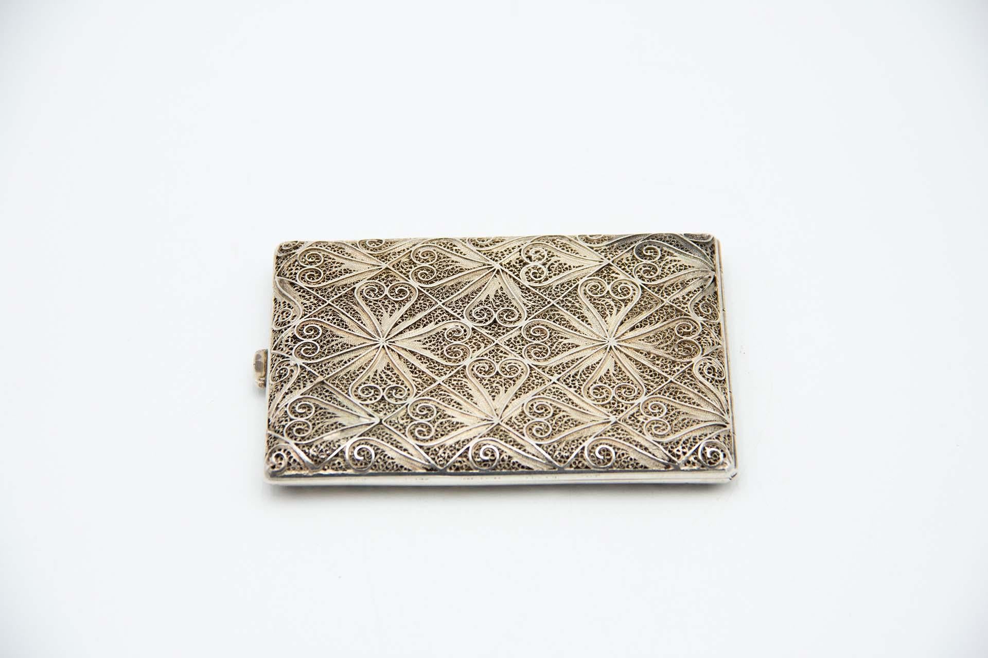 European Silver cigarette case in filigree mesh For Sale