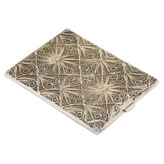 Silver cigarette case in filigree mesh