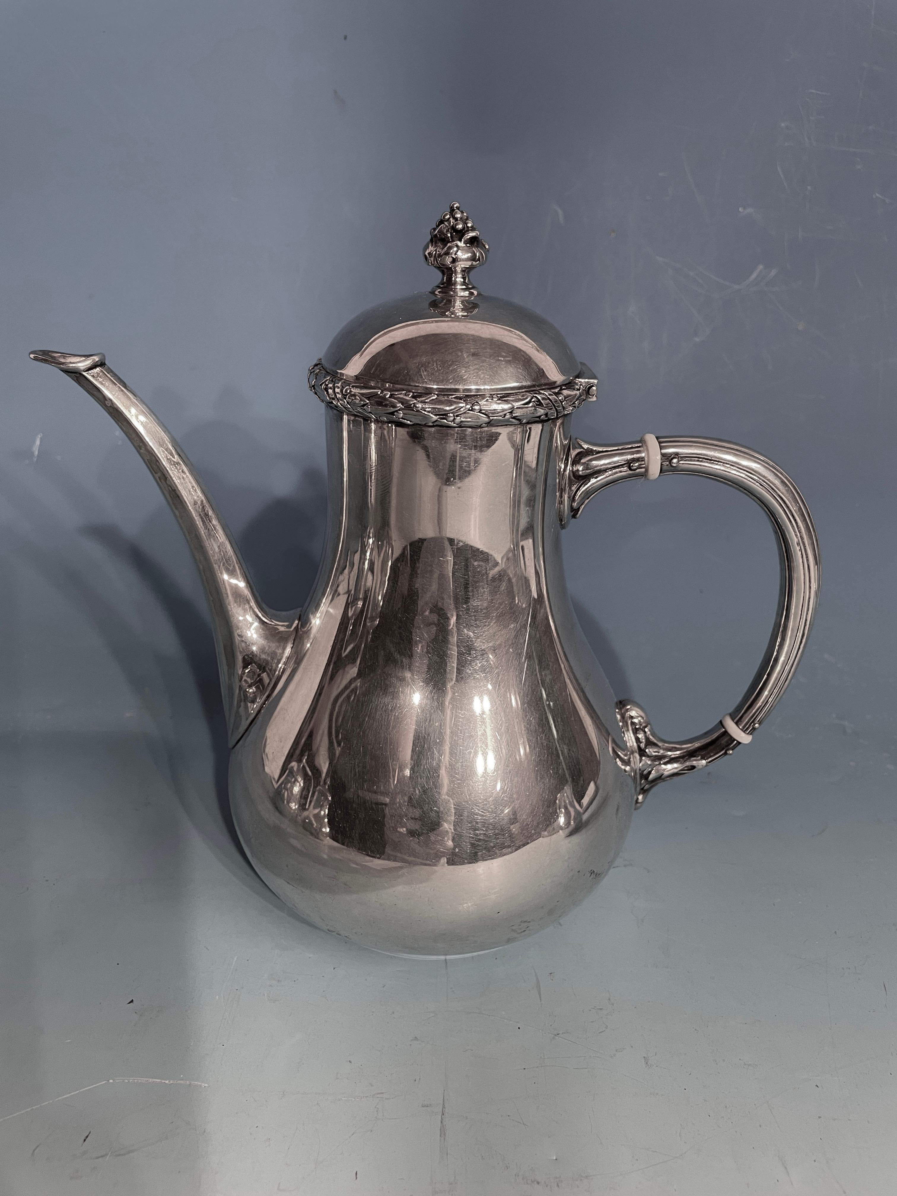 Silver Coffee and Tea Set, Germany 1890-1910 In Good Condition For Sale In Belmont, MA